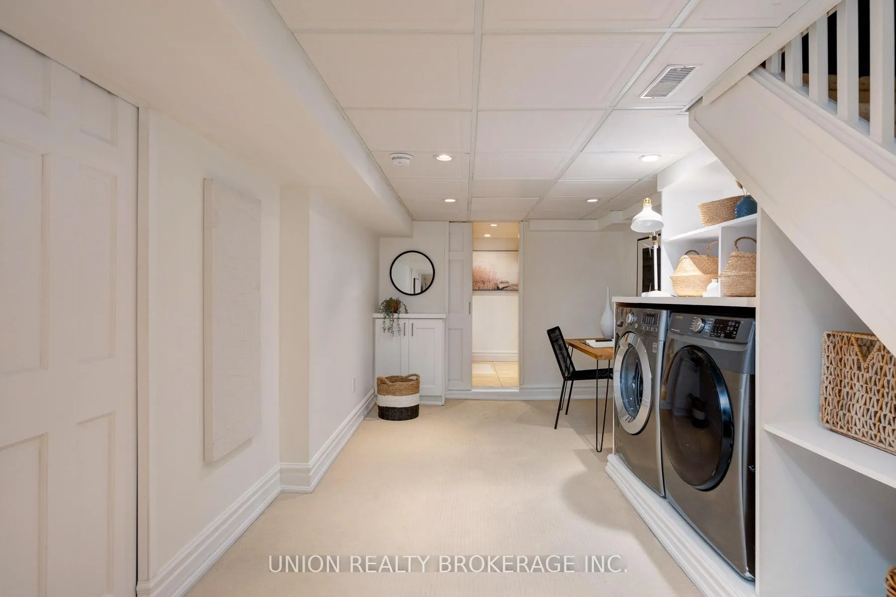 Photo 25 of 186 Scarborough Road, Toronto, The Beaches — HOMEH