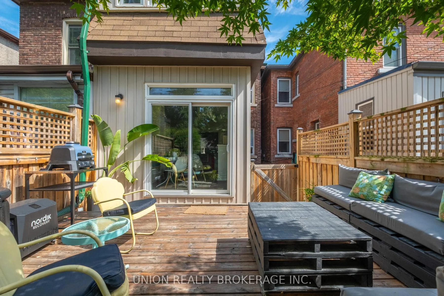 Photo 31 of 186 Scarborough Road, Toronto, The Beaches — HOMEH