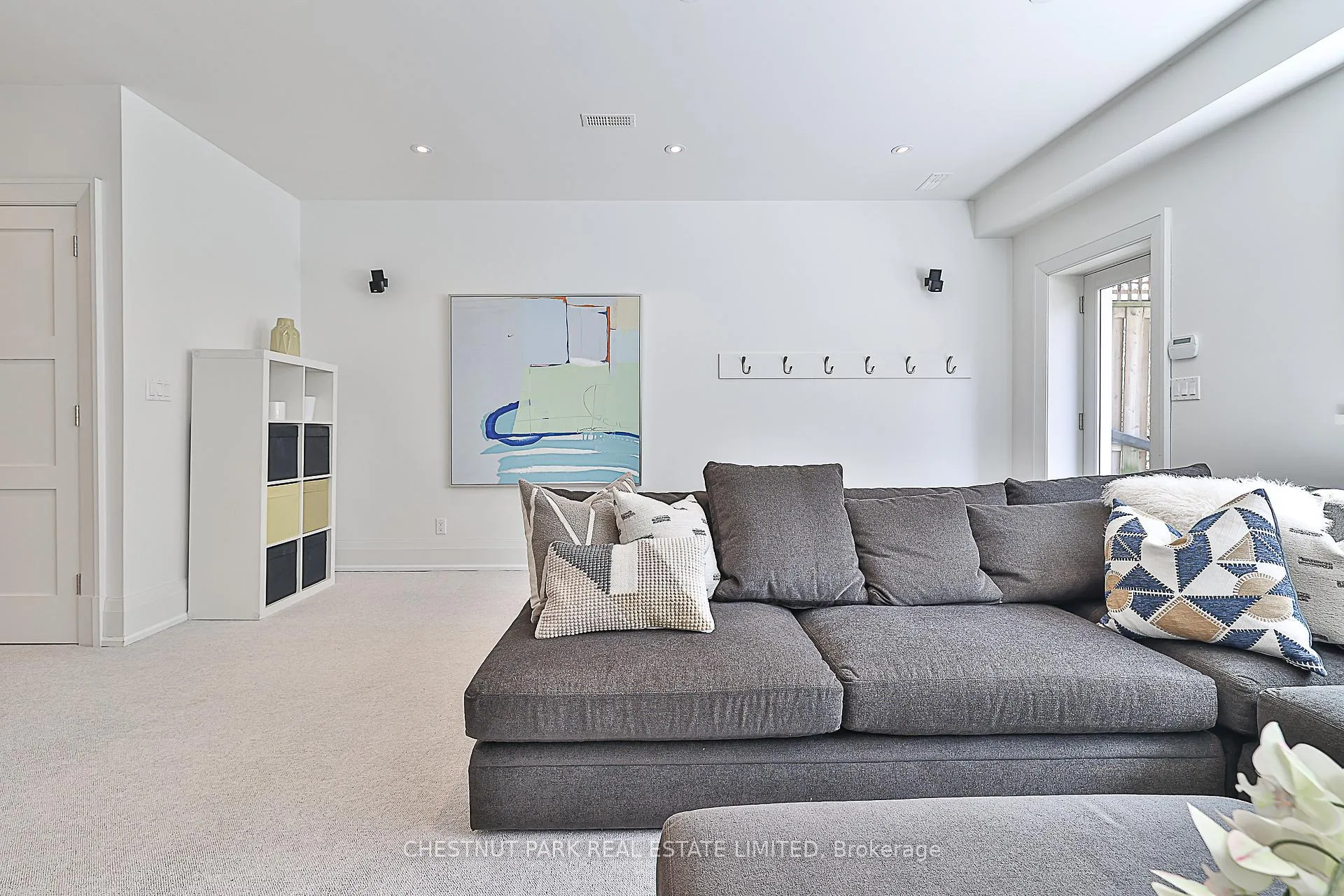 Photo 30 of 229 Douglas Avenue, Toronto, Lawrence Park North — HOMEH