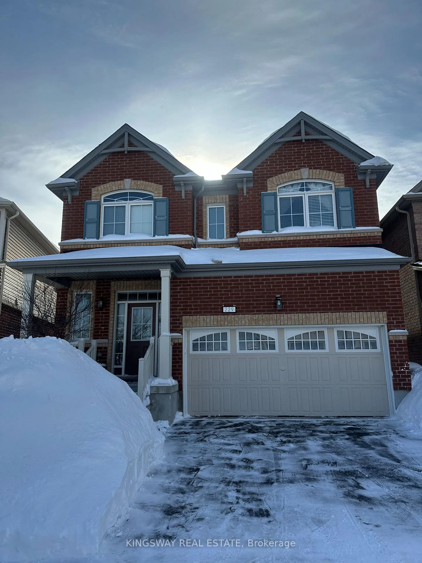 Photo 1 of 229 Pineglen Crescent, Kitchener — HOMEH