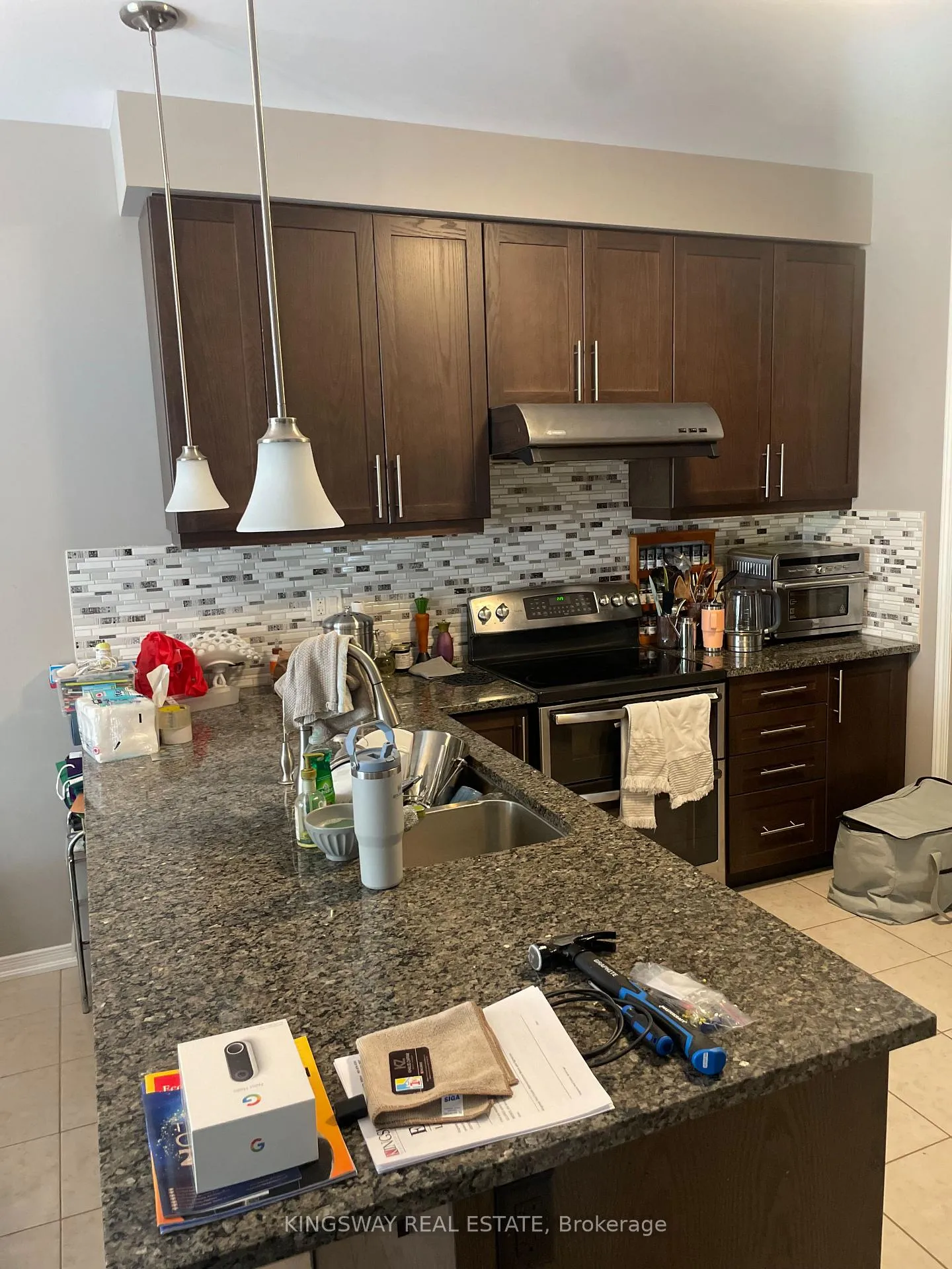 Photo 3 of 229 Pineglen Crescent, Kitchener — HOMEH