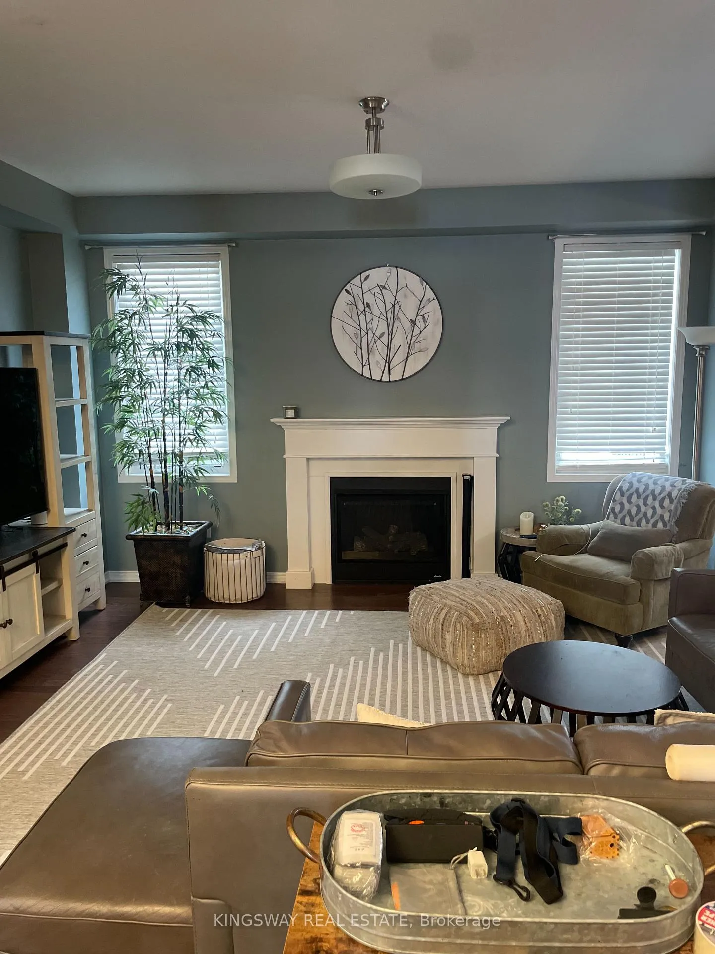 Photo 5 of 229 Pineglen Crescent, Kitchener — HOMEH