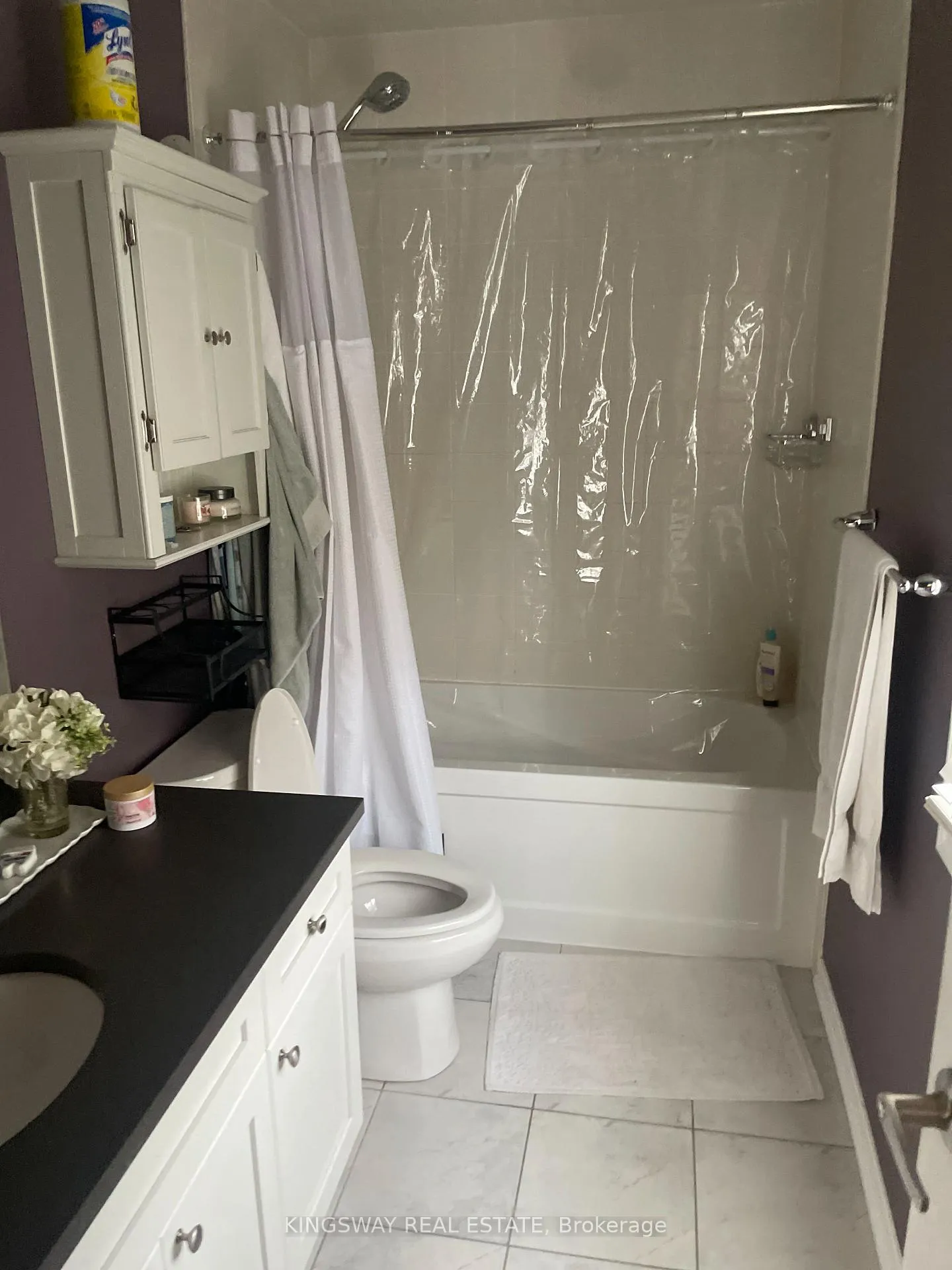 Photo 12 of 229 Pineglen Crescent, Kitchener — HOMEH