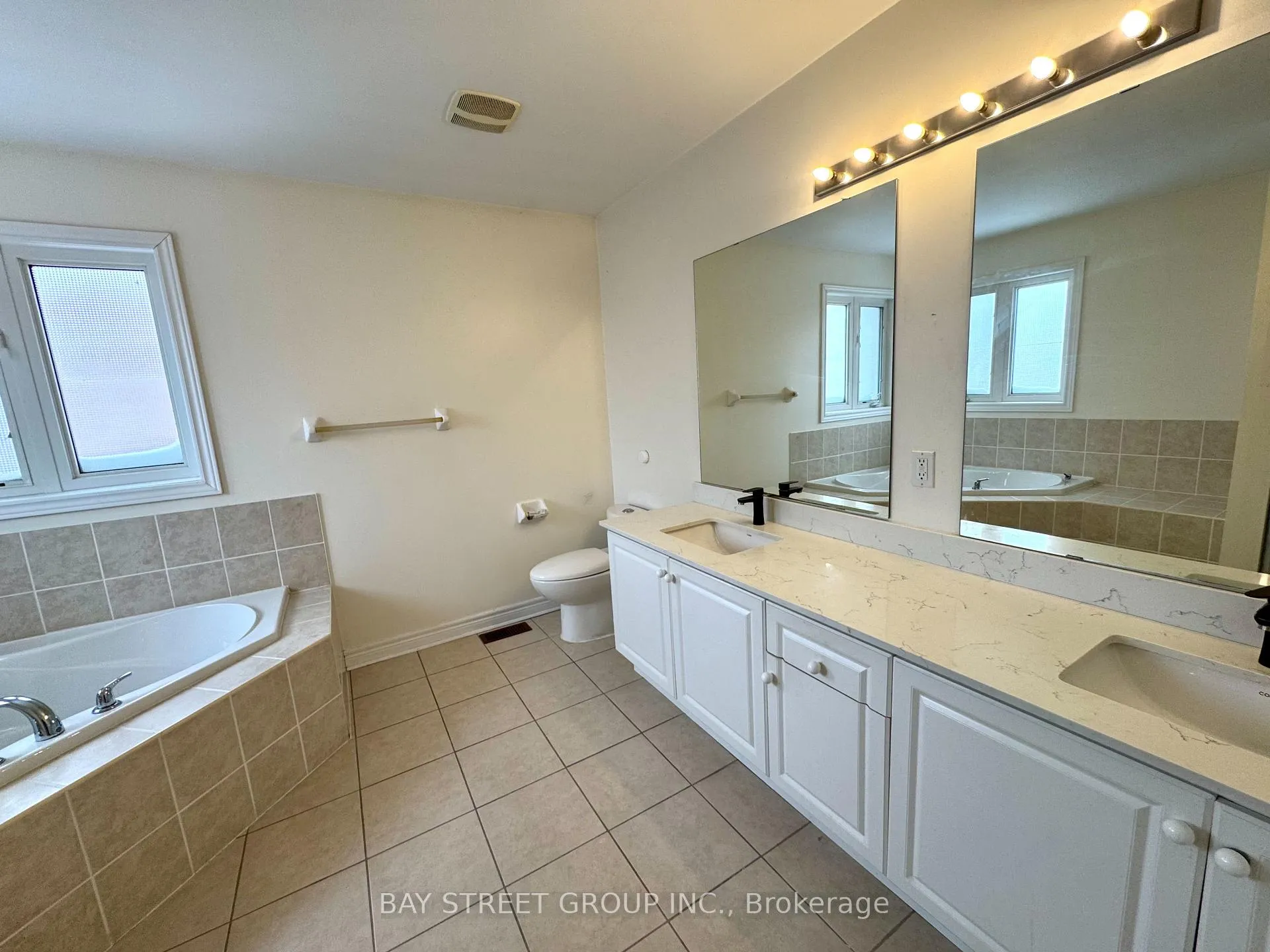 Photo 9 of 15 Peterkin Road, Markham, Greensborough — HOMEH