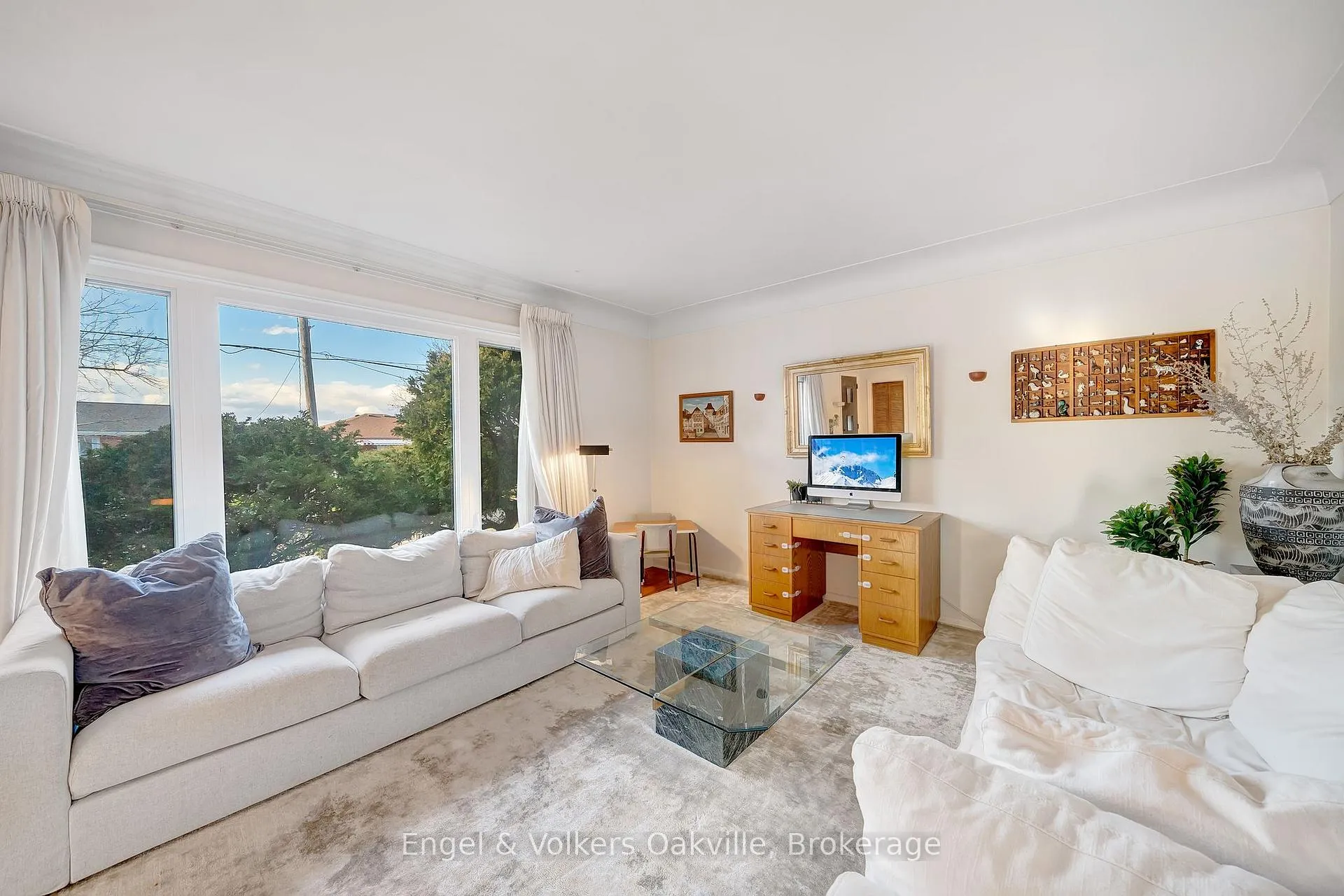 Photo 5 of 115 Welbourn Drive, Hamilton, Balfour — HOMEH