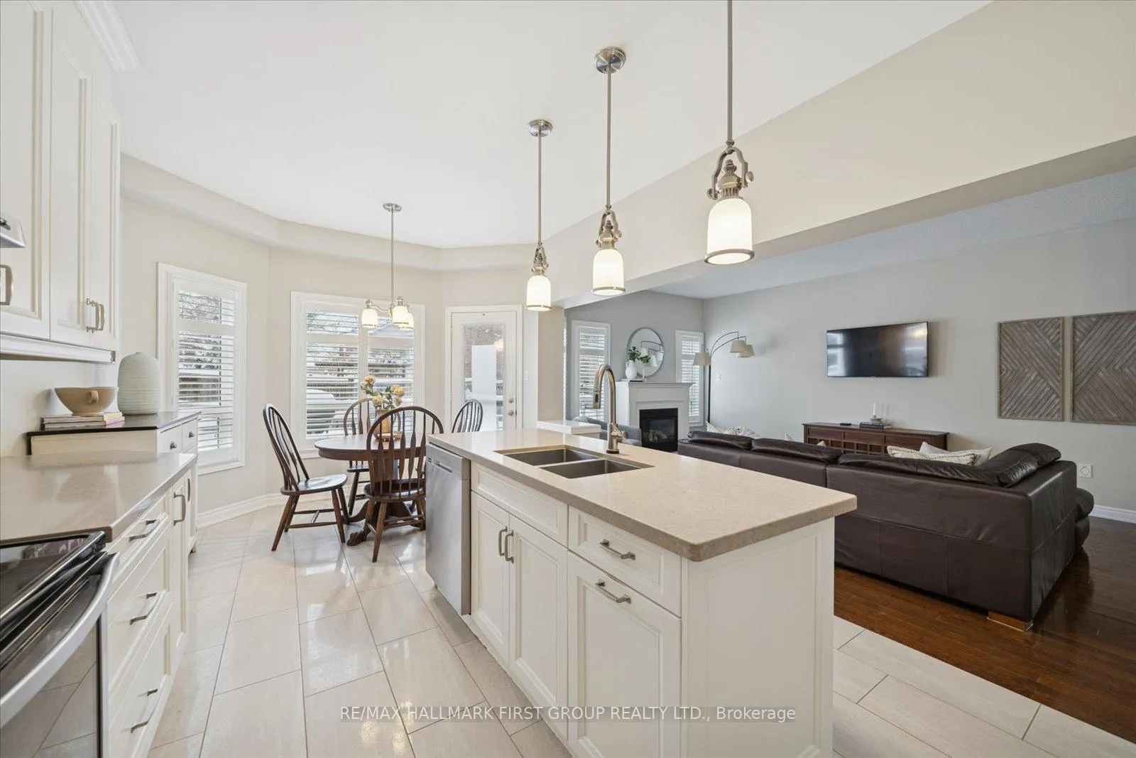 Photo 8 of 19 Elder Crescent, Whitby, Brooklin — HOMEH