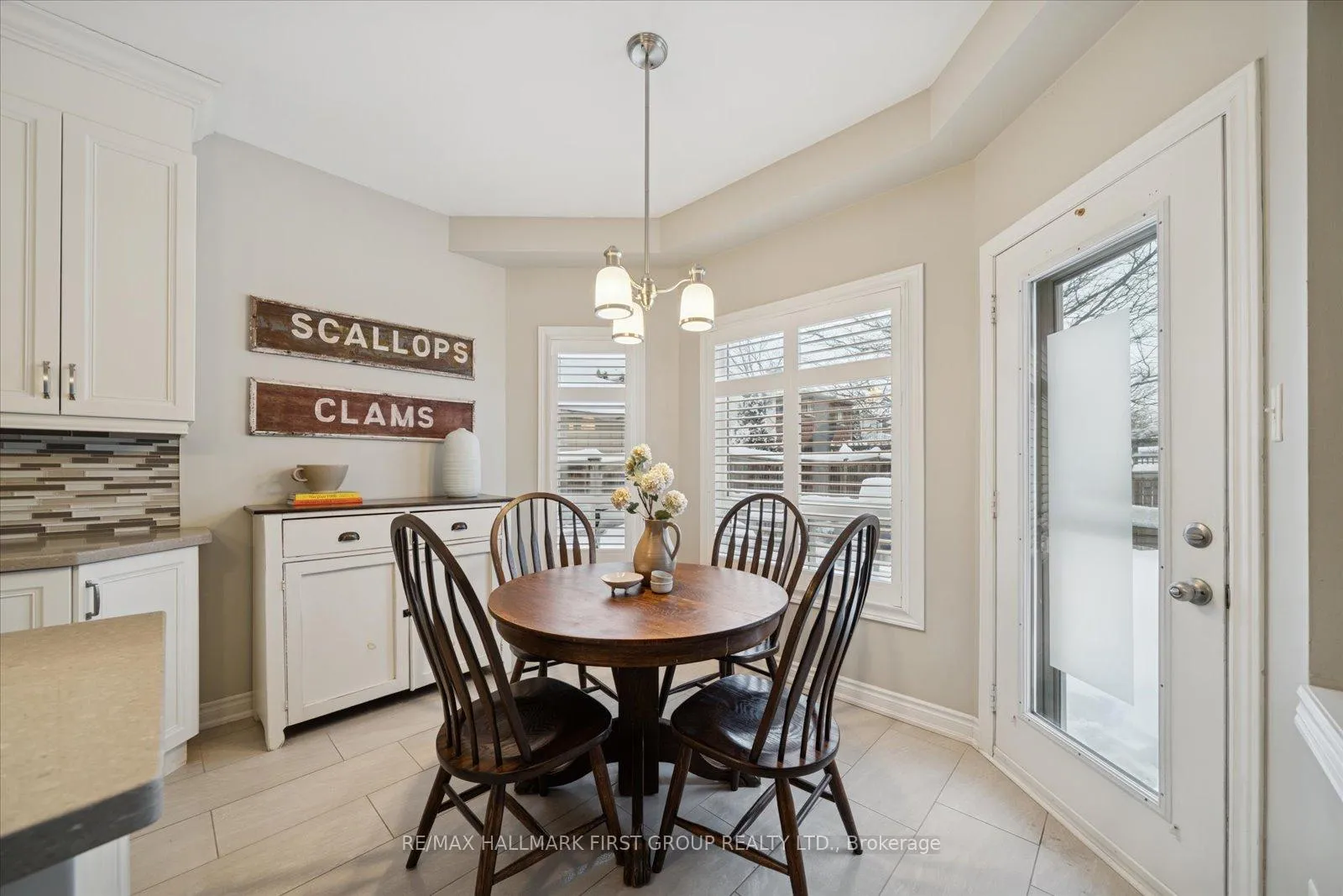 Photo 9 of 19 Elder Crescent, Whitby, Brooklin — HOMEH