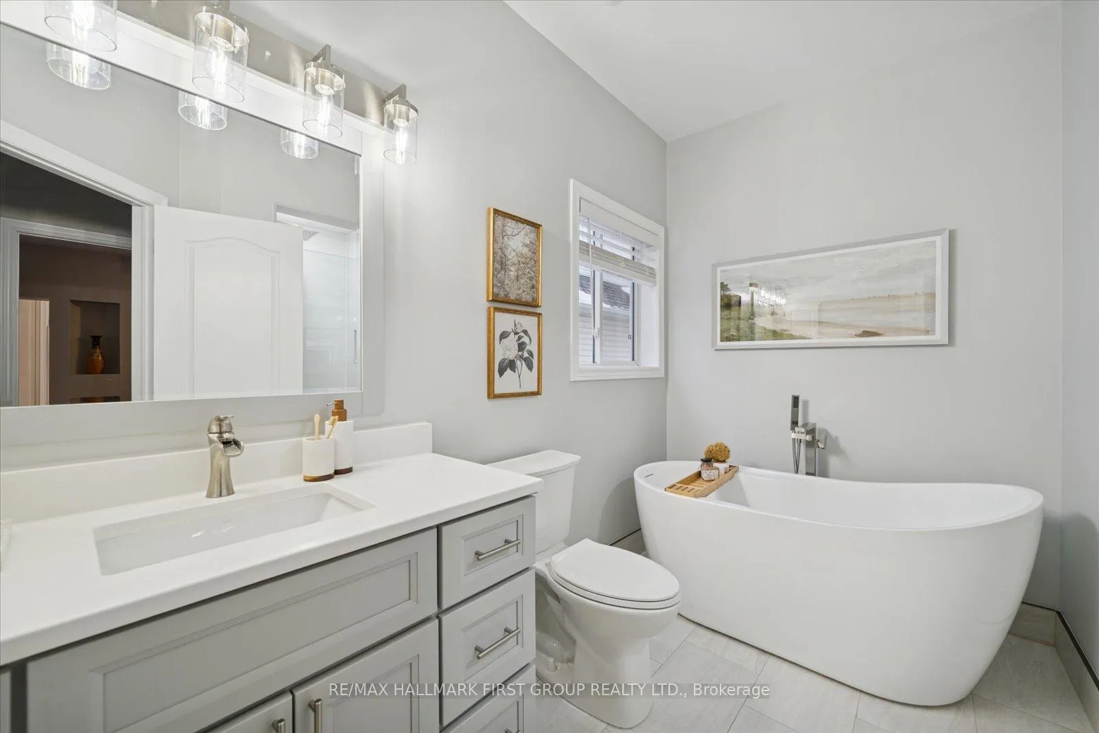 Photo 15 of 19 Elder Crescent, Whitby, Brooklin — HOMEH