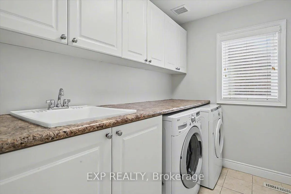 Photo 35 of 93 Tremaine Drive, Kitchener — HOMEH