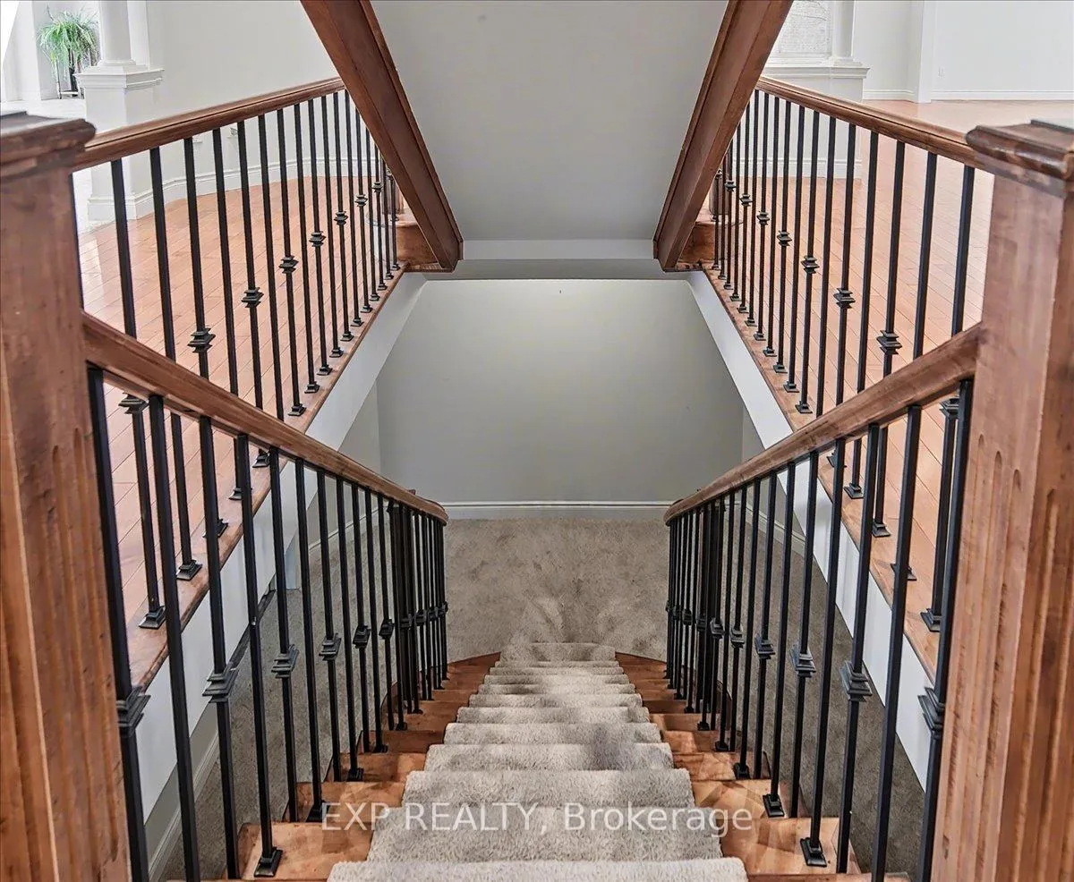 Photo 36 of 93 Tremaine Drive, Kitchener — HOMEH