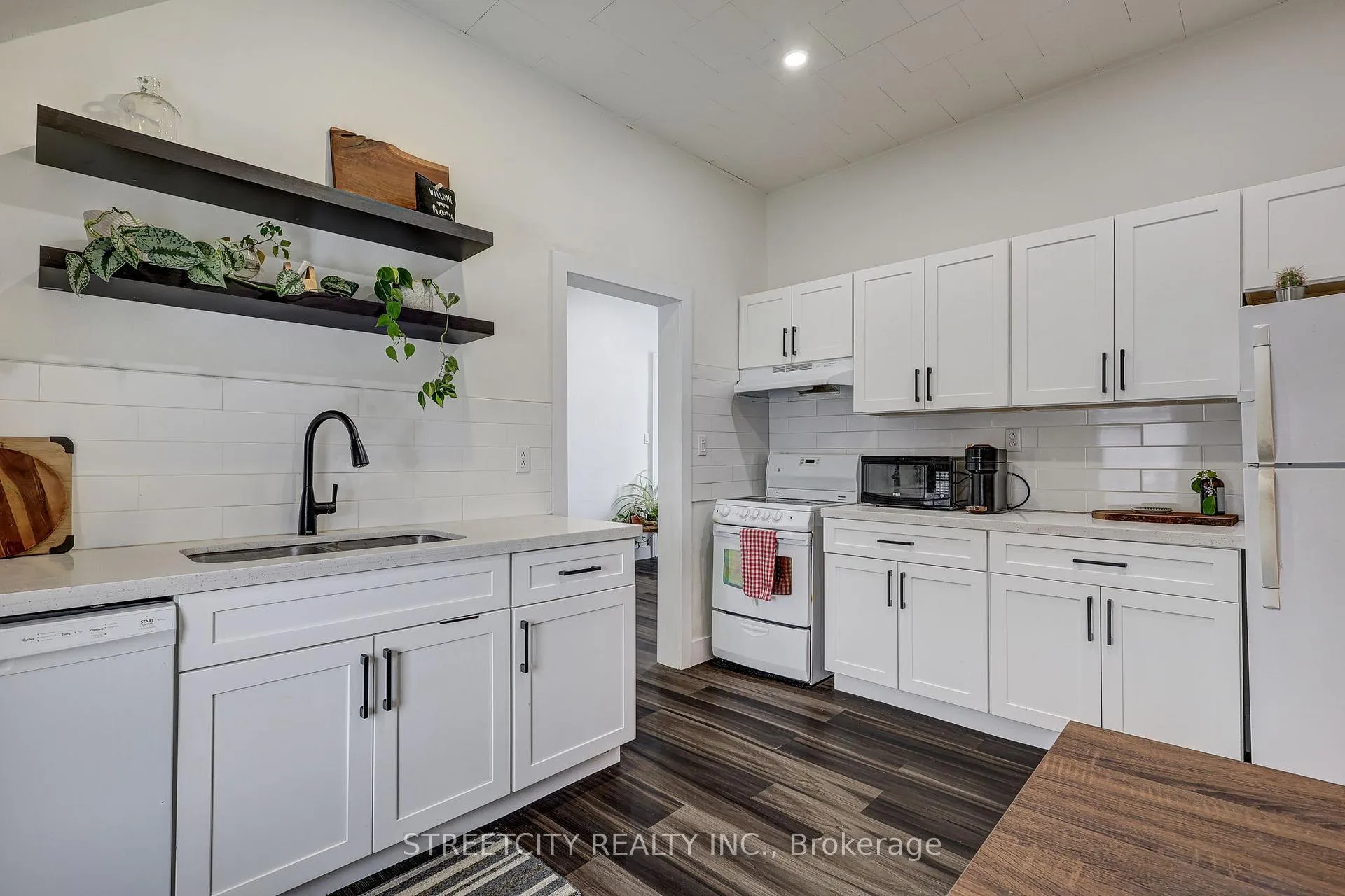 Photo 16 of 12 Weldon Avenue, St. Thomas — HOMEH