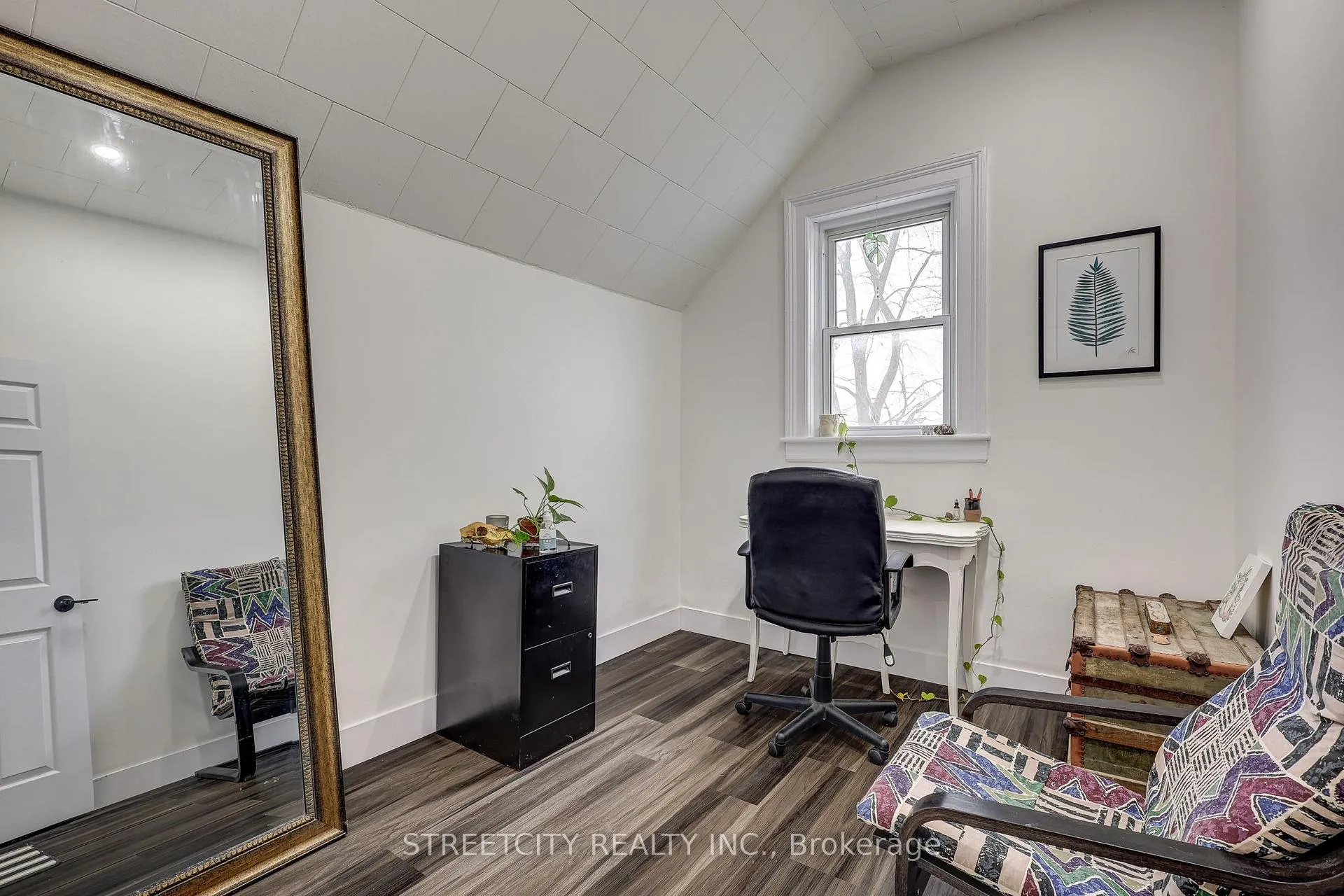 Photo 21 of 12 Weldon Avenue, St. Thomas — HOMEH