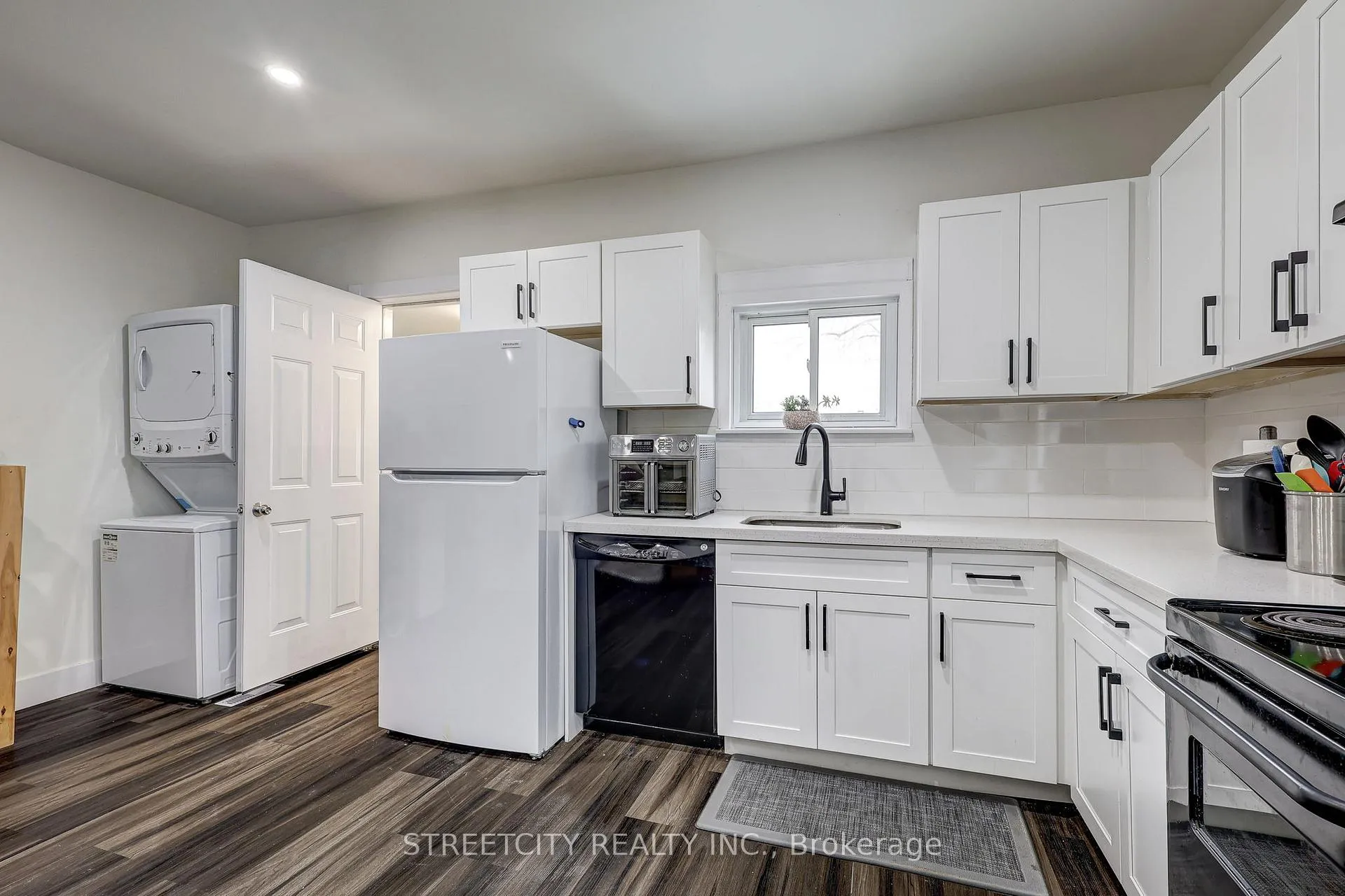 Photo 33 of 12 Weldon Avenue, St. Thomas — HOMEH
