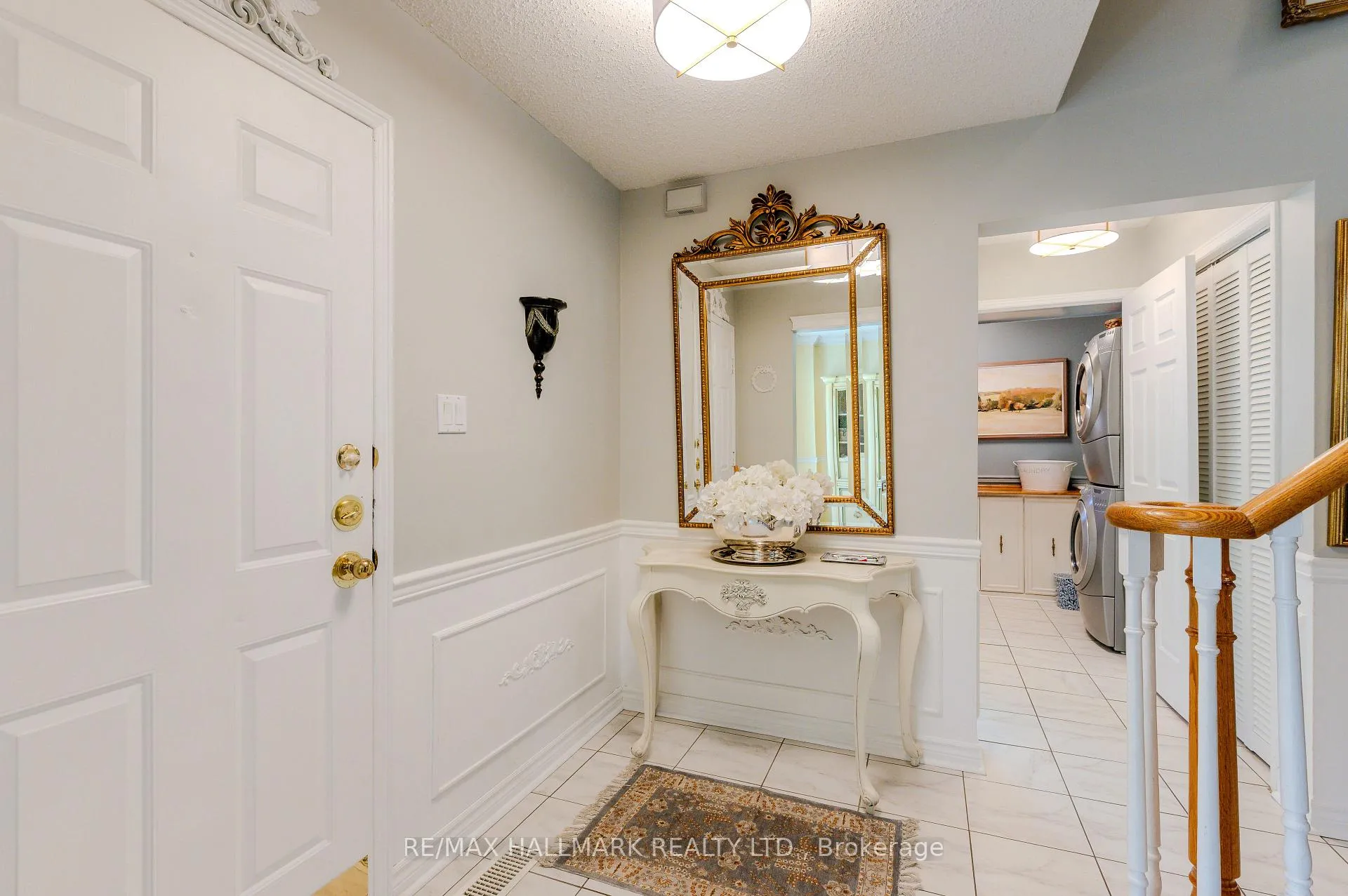 Photo 3 of 1091 Benton Crescent, Pickering, Liverpool — HOMEH
