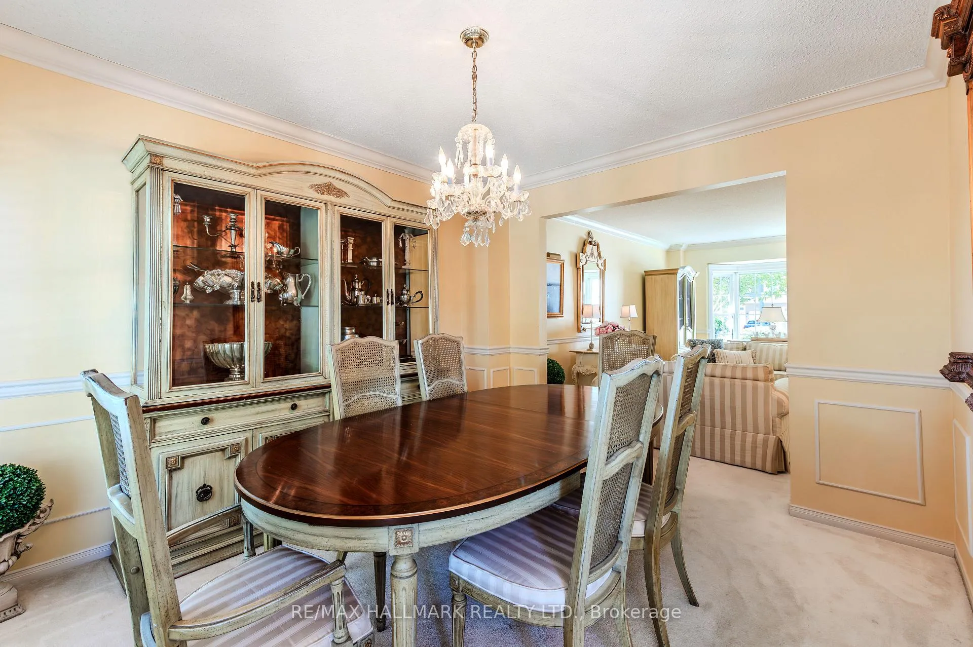 Photo 9 of 1091 Benton Crescent, Pickering, Liverpool — HOMEH