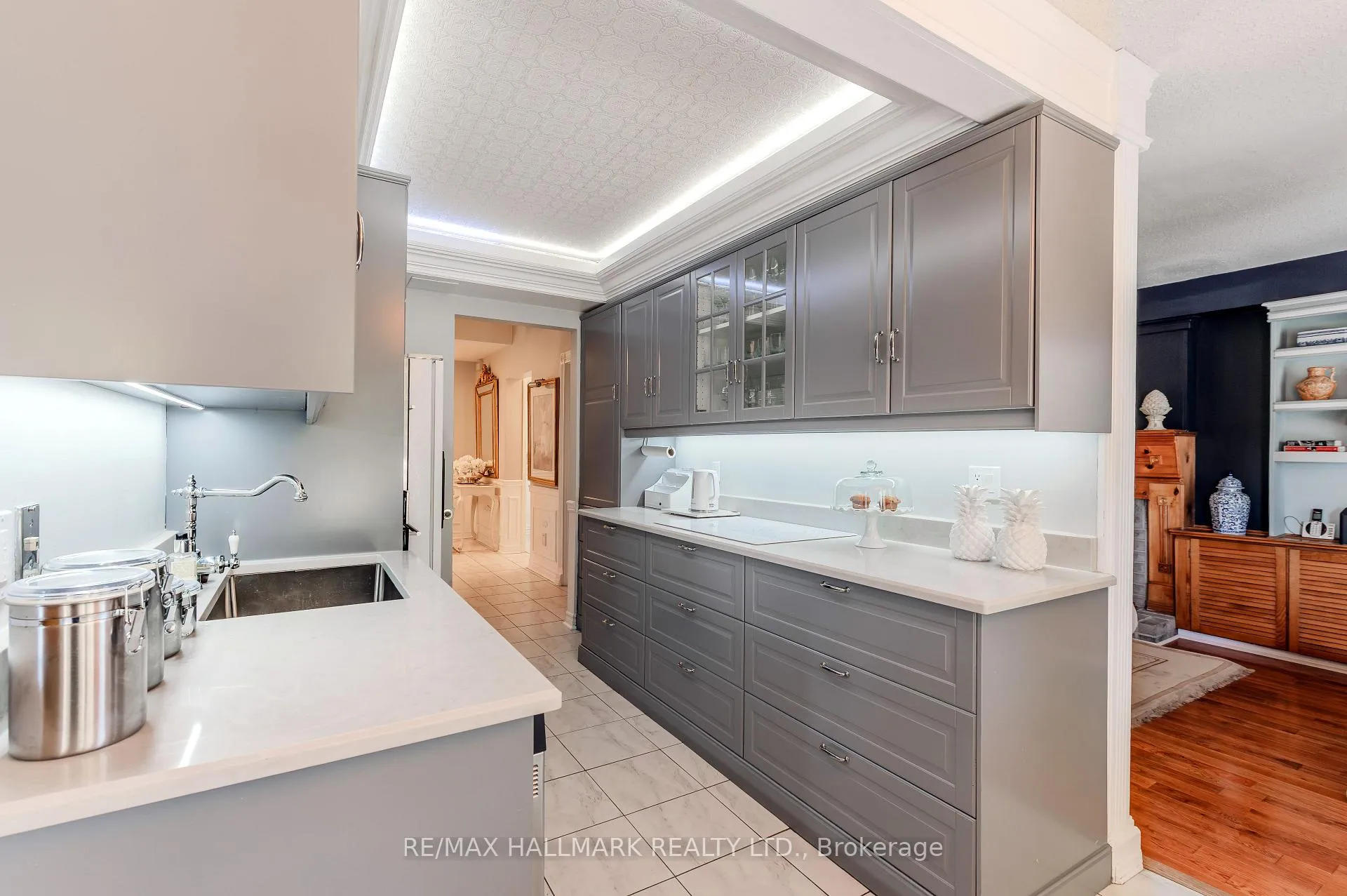 Photo 11 of 1091 Benton Crescent, Pickering, Liverpool — HOMEH