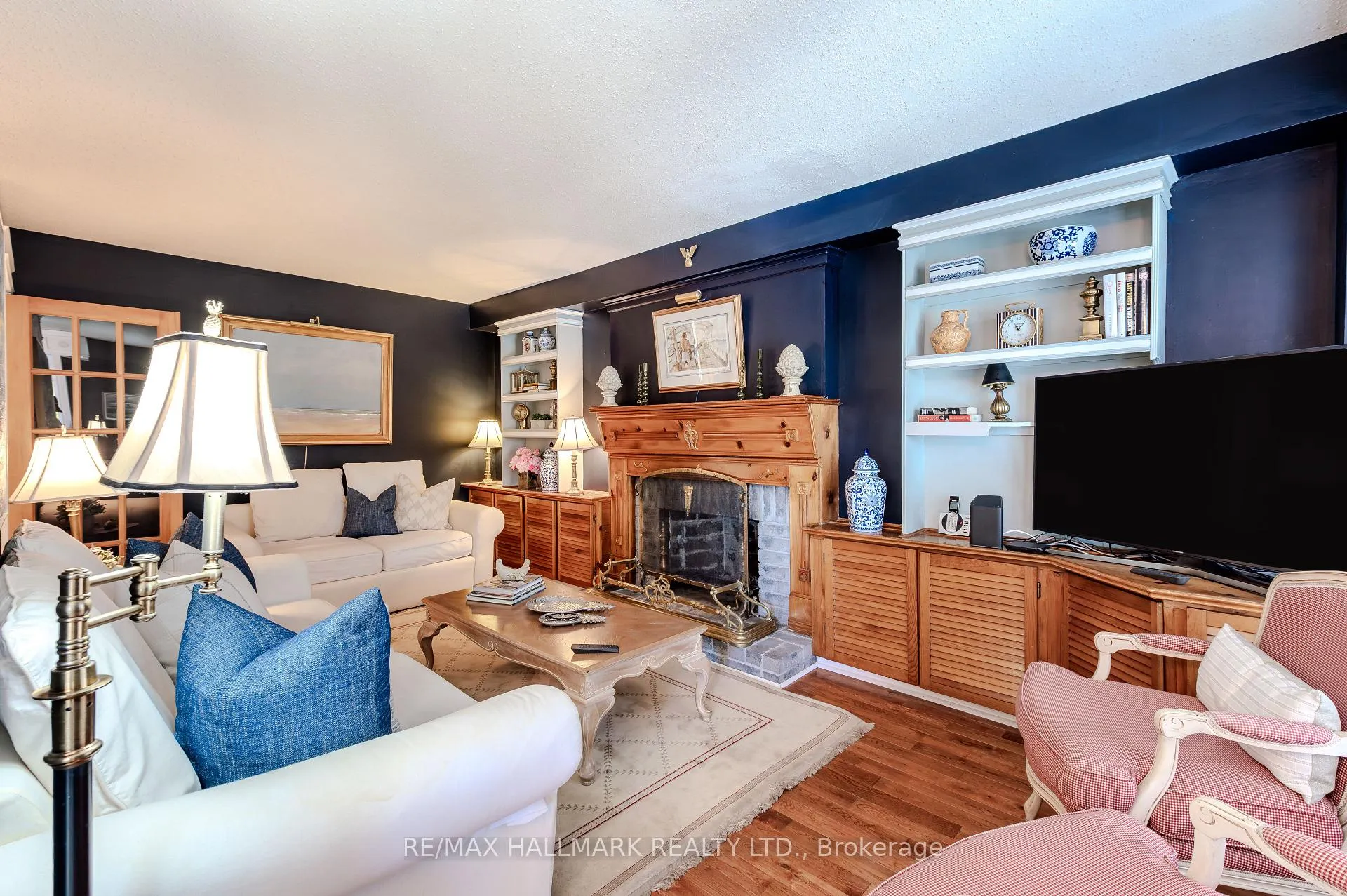Photo 12 of 1091 Benton Crescent, Pickering, Liverpool — HOMEH