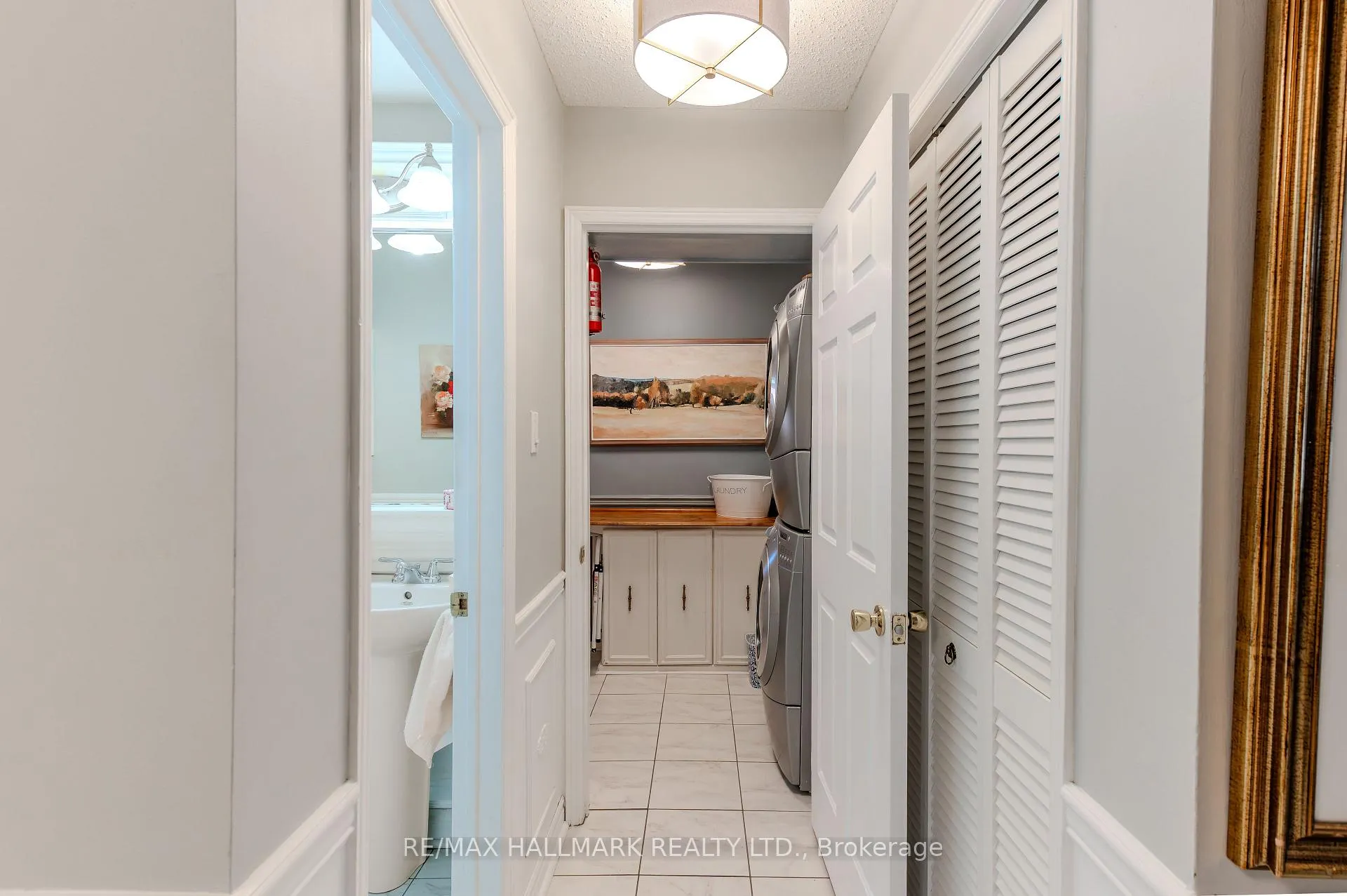Photo 15 of 1091 Benton Crescent, Pickering, Liverpool — HOMEH