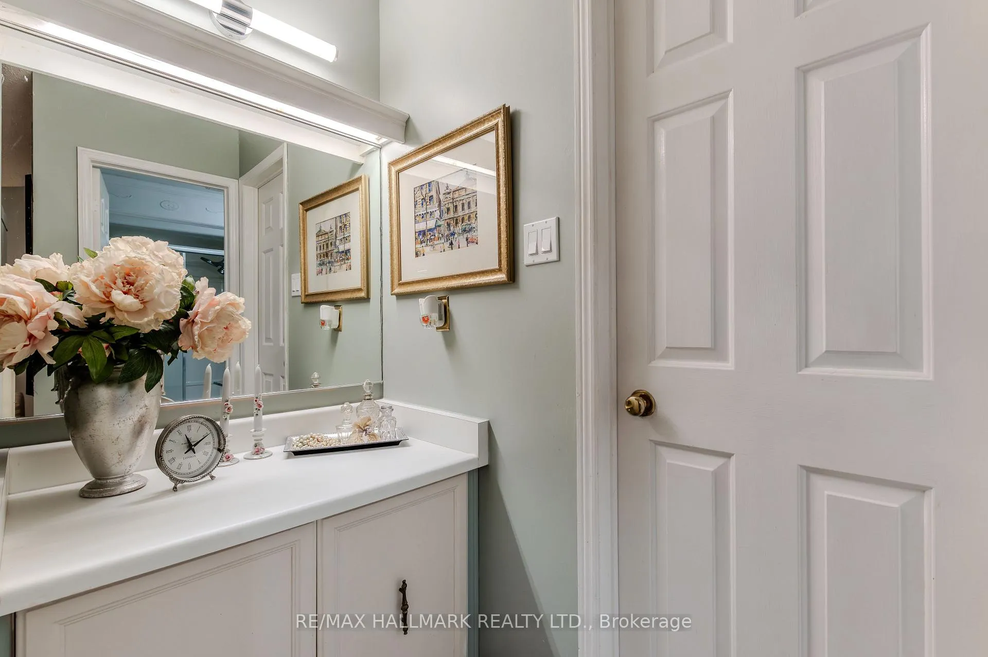 Photo 21 of 1091 Benton Crescent, Pickering, Liverpool — HOMEH