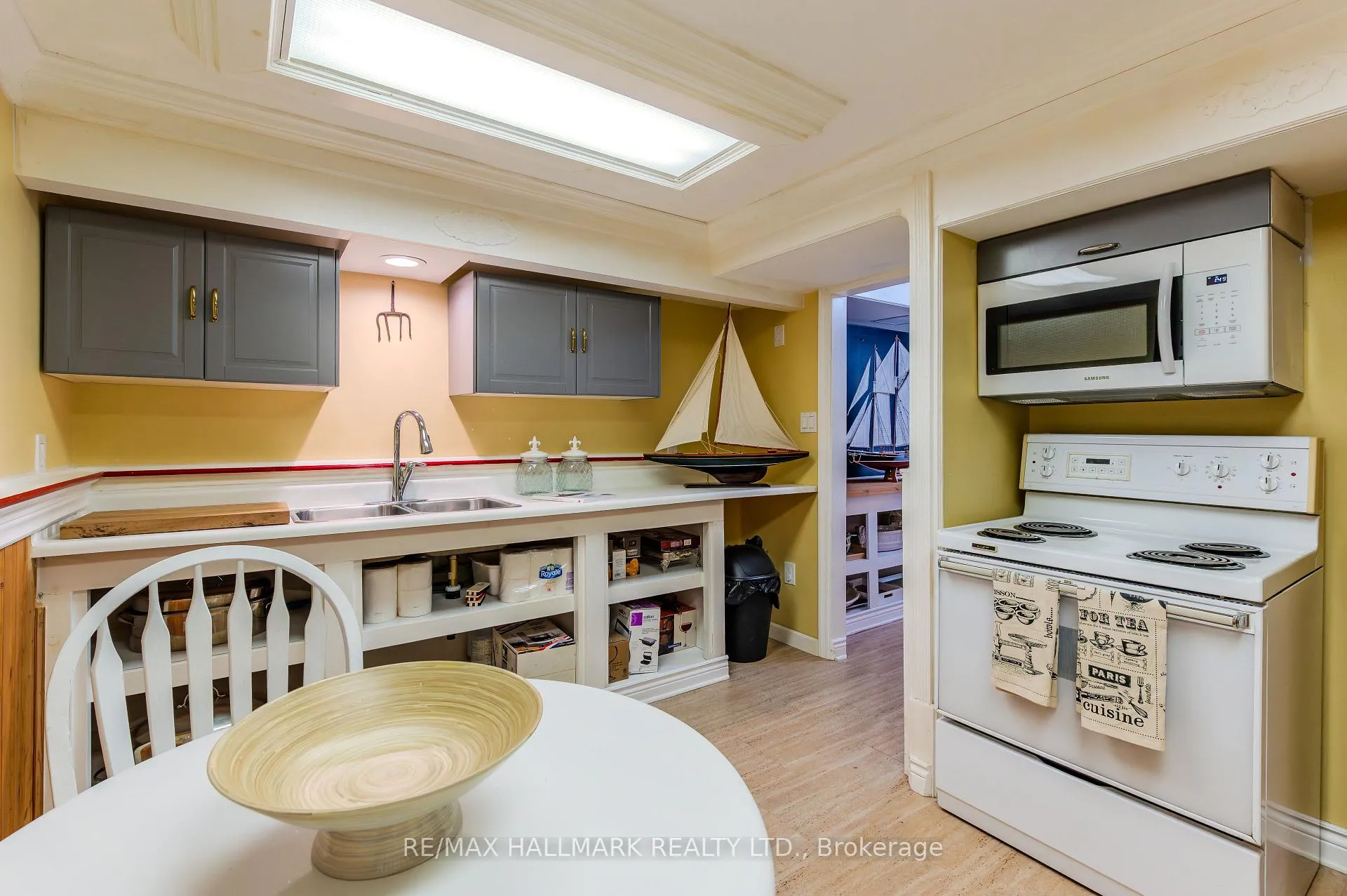 Photo 32 of 1091 Benton Crescent, Pickering, Liverpool — HOMEH