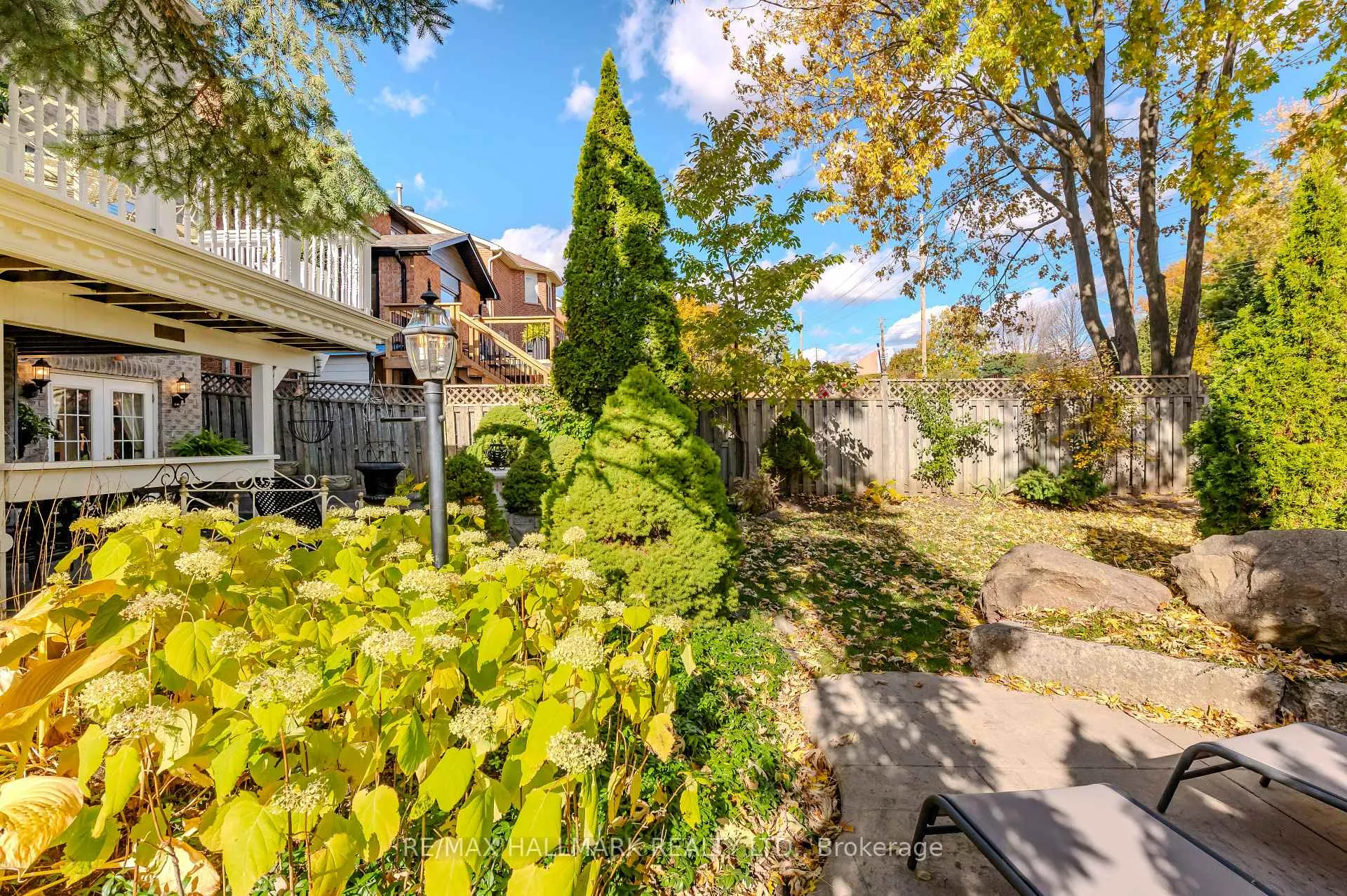 Photo 38 of 1091 Benton Crescent, Pickering, Liverpool — HOMEH