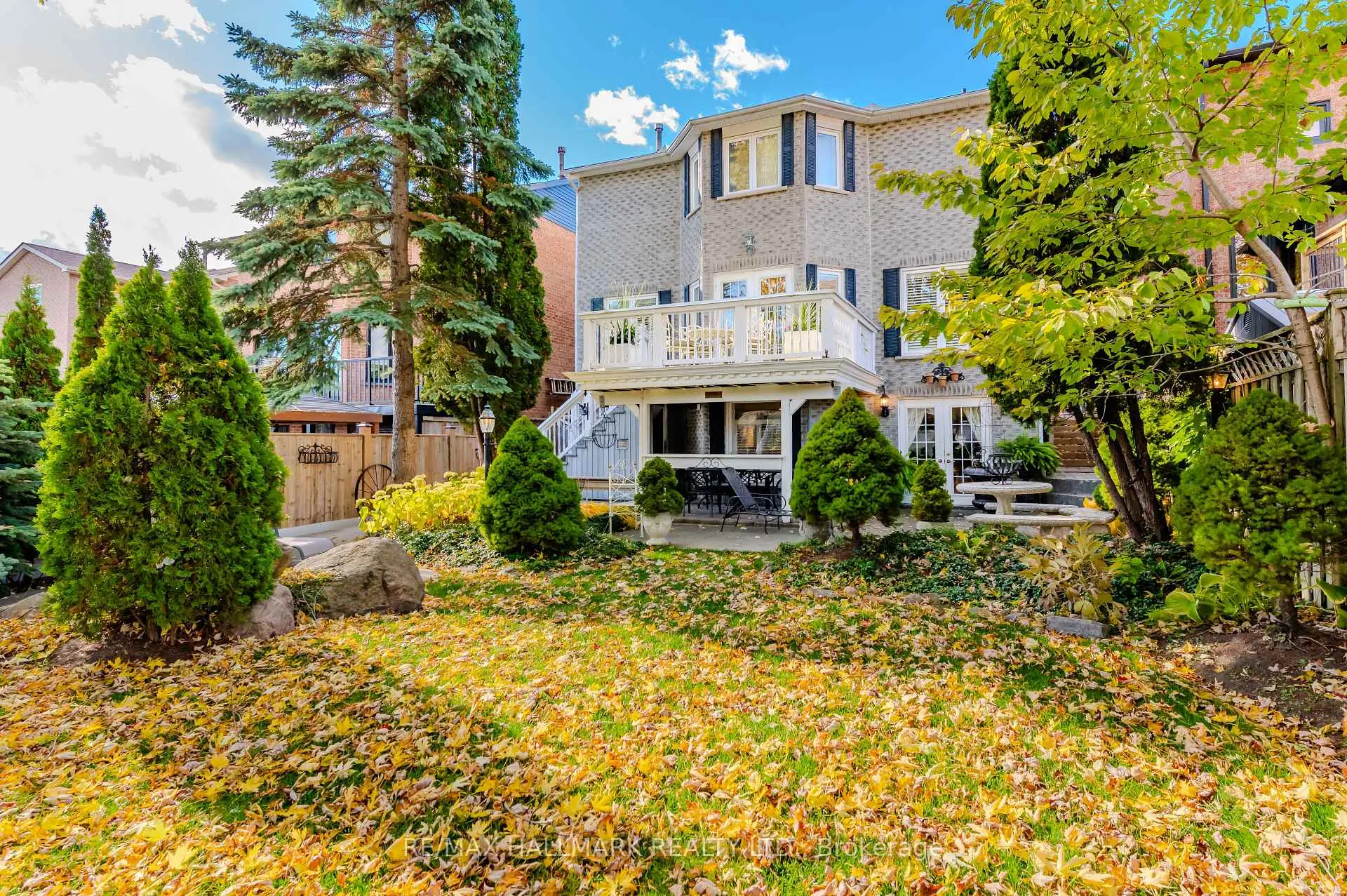 Photo 39 of 1091 Benton Crescent, Pickering, Liverpool — HOMEH