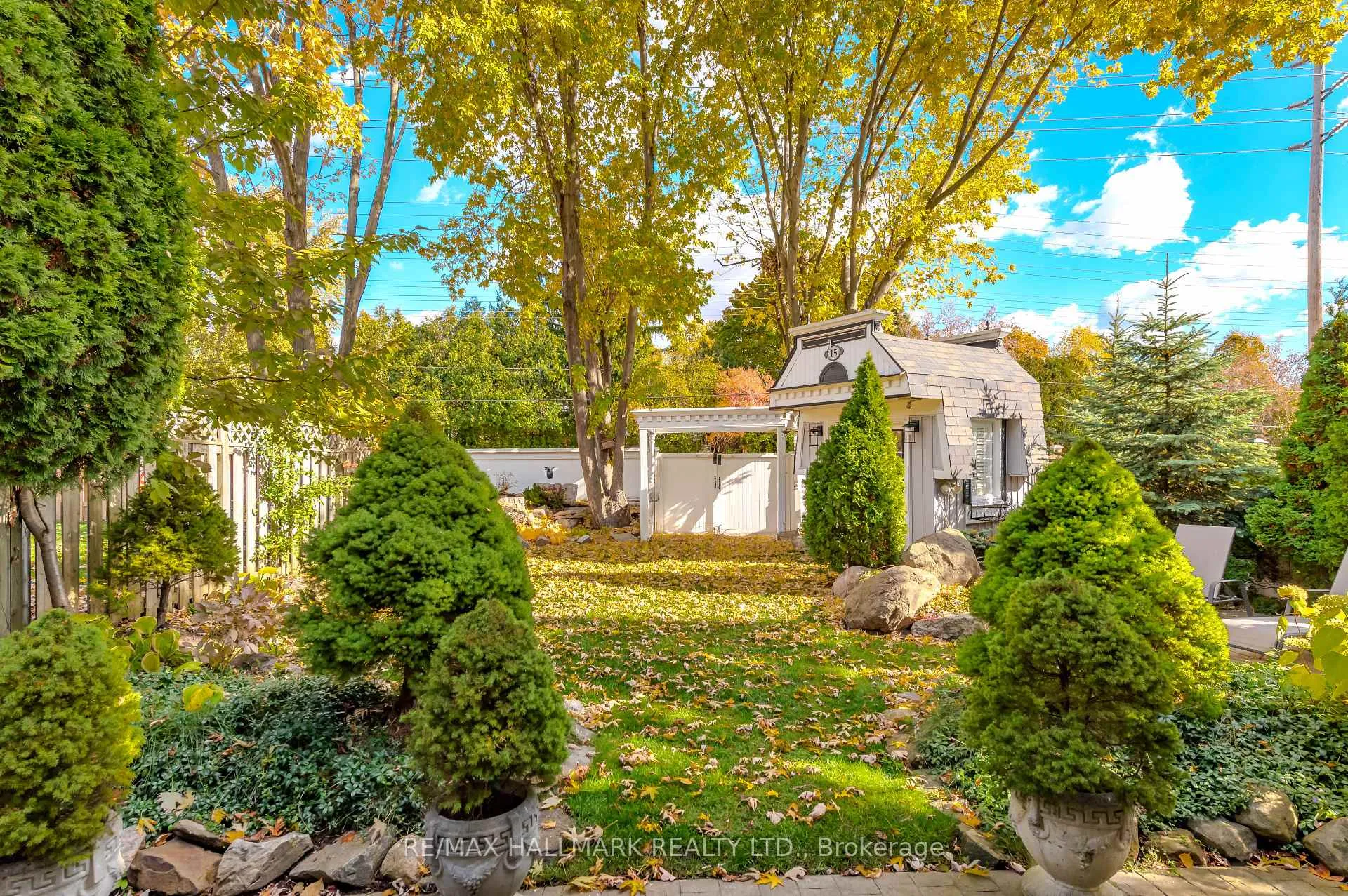 Photo 41 of 1091 Benton Crescent, Pickering, Liverpool — HOMEH