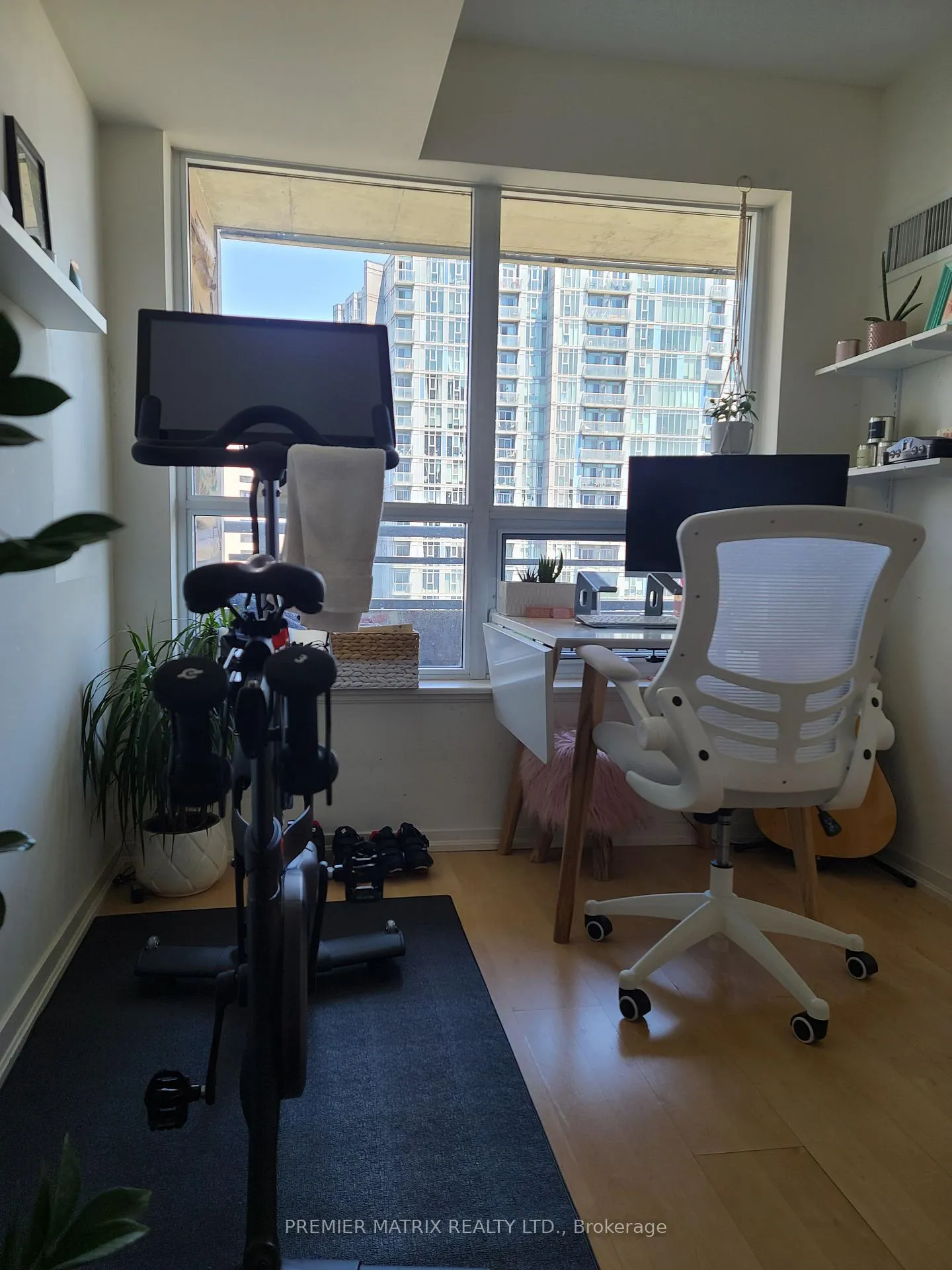 Photo 4 of Unit 1122, 38 Joe Shuster Way, Toronto, Niagara — HOMEH