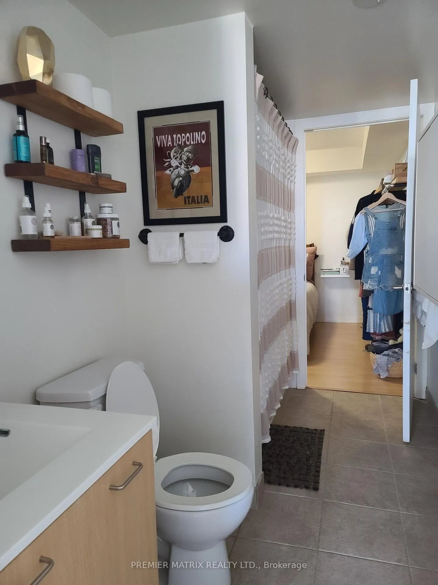 Photo 5 of Unit 1122, 38 Joe Shuster Way, Toronto, Niagara — HOMEH