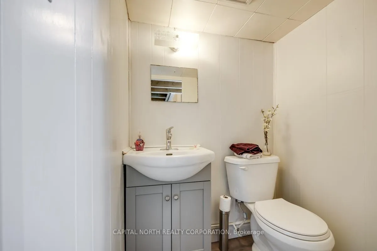 Photo 23 of 63 Glengarry Avenue, Toronto, Lawrence Park North — HOMEH