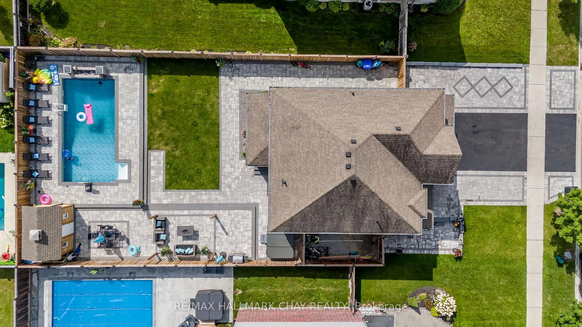 Photo 3 of 59 Arnold Crescent, Essa, Angus — HOMEH
