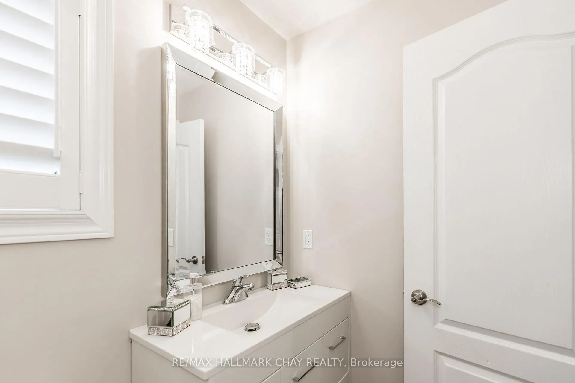 Photo 13 of 59 Arnold Crescent, Essa, Angus — HOMEH