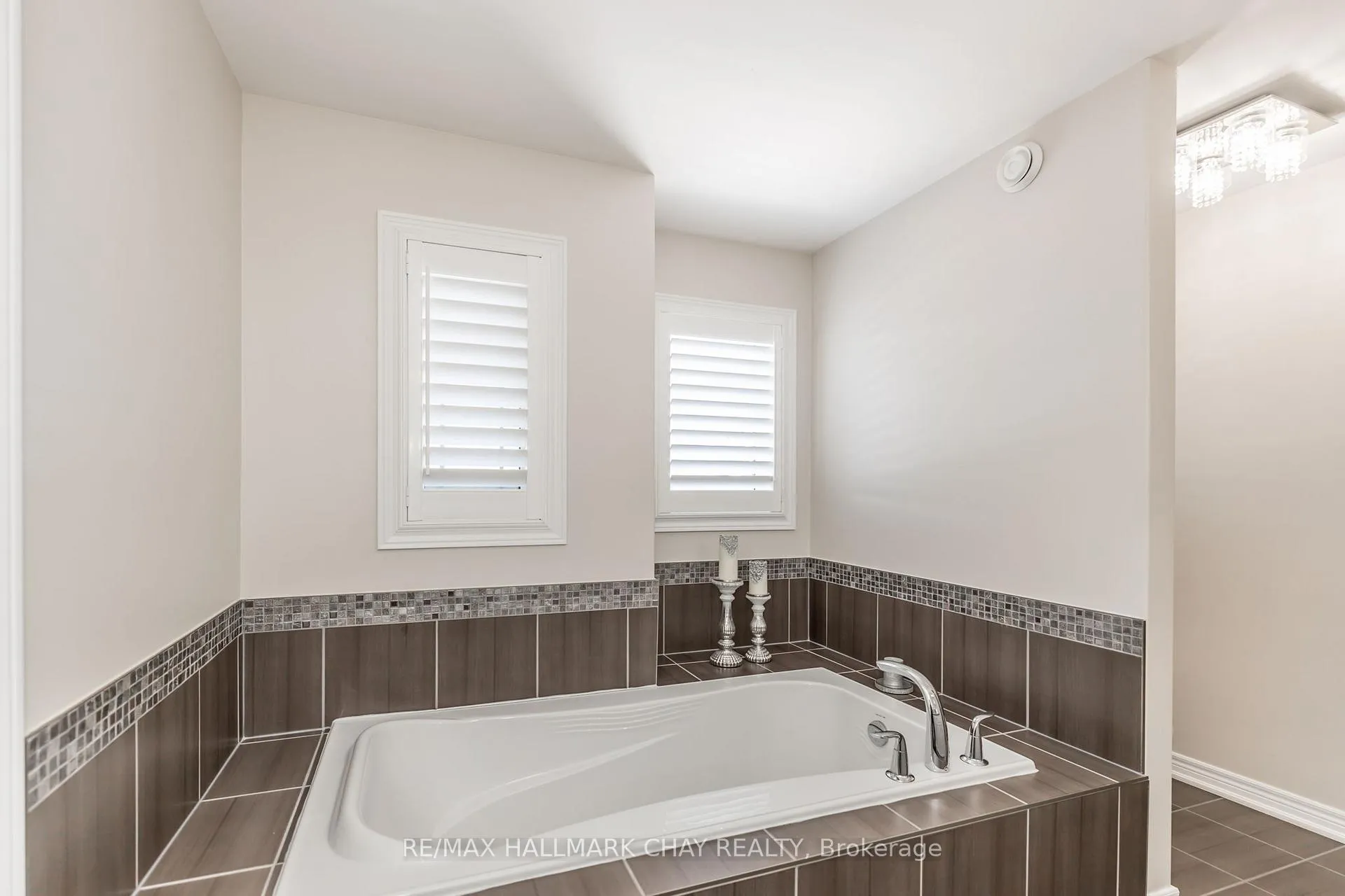Photo 17 of 59 Arnold Crescent, Essa, Angus — HOMEH