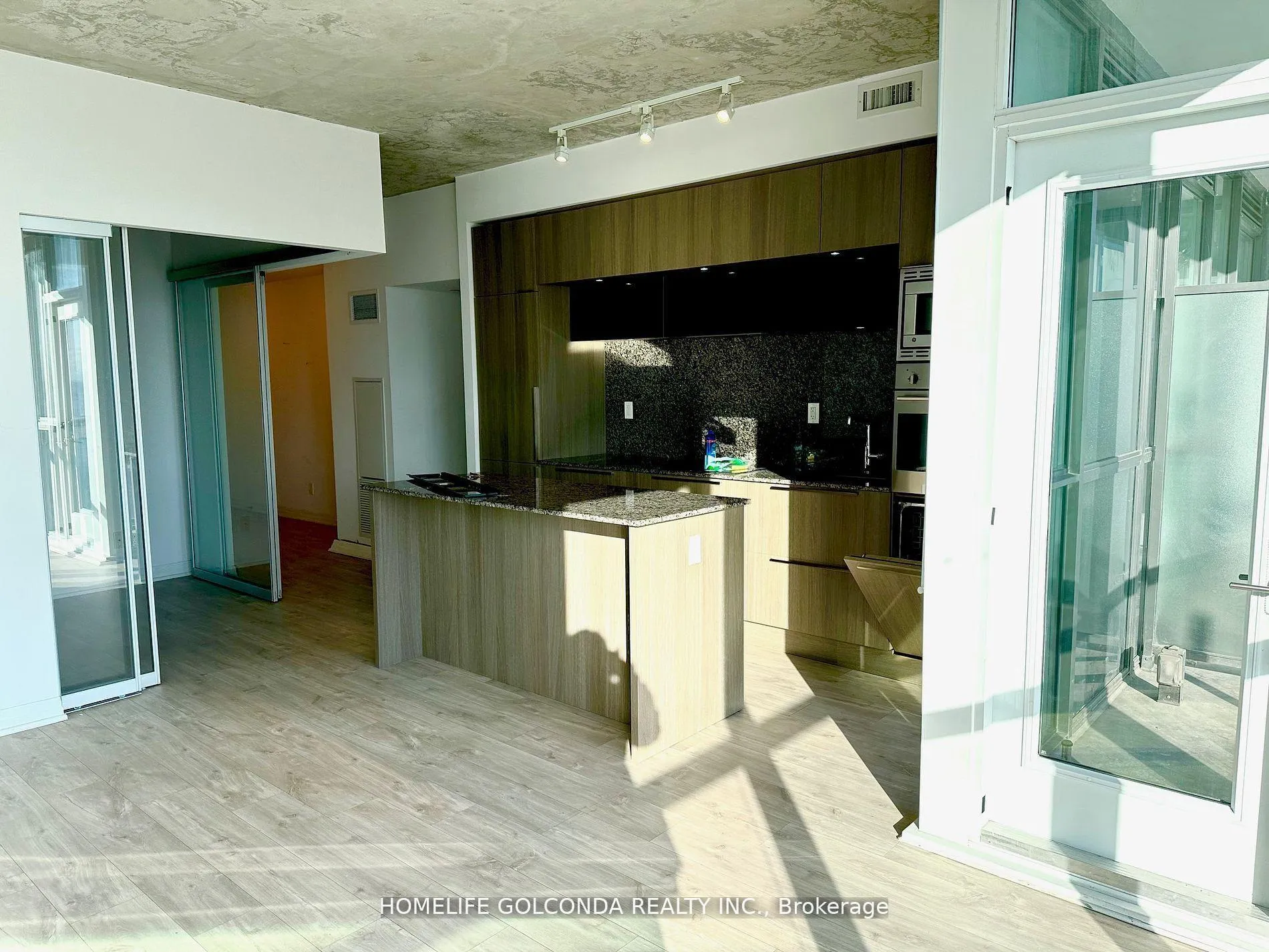 Photo 7 of Unit 2607, 88 Blue Jays Way, Toronto, Waterfront Communities — HOMEH
