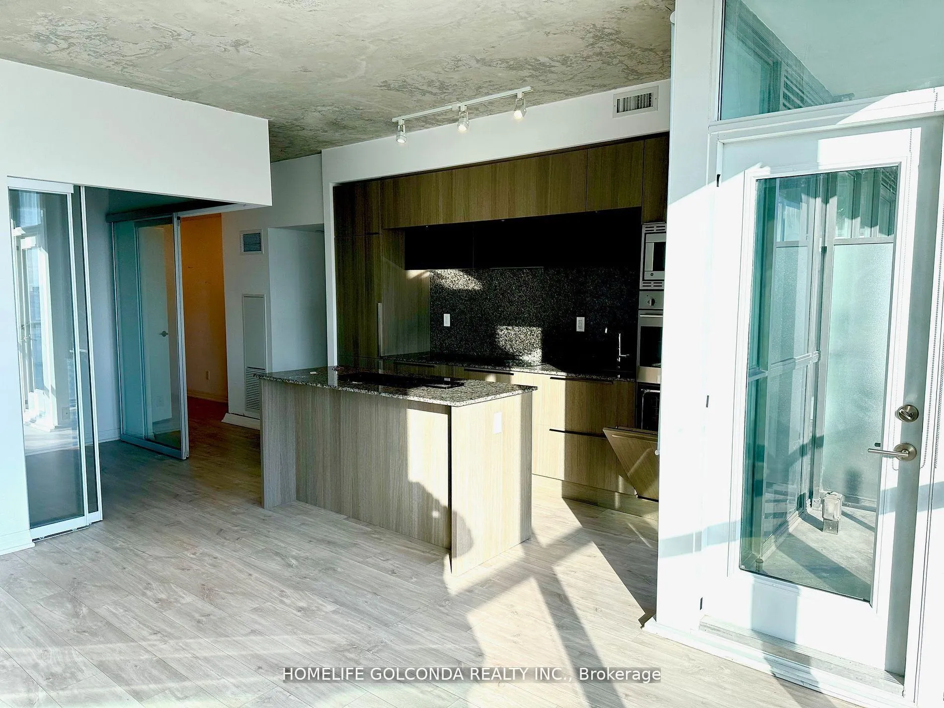 Photo 13 of Unit 2607, 88 Blue Jays Way, Toronto, Waterfront Communities — HOMEH
