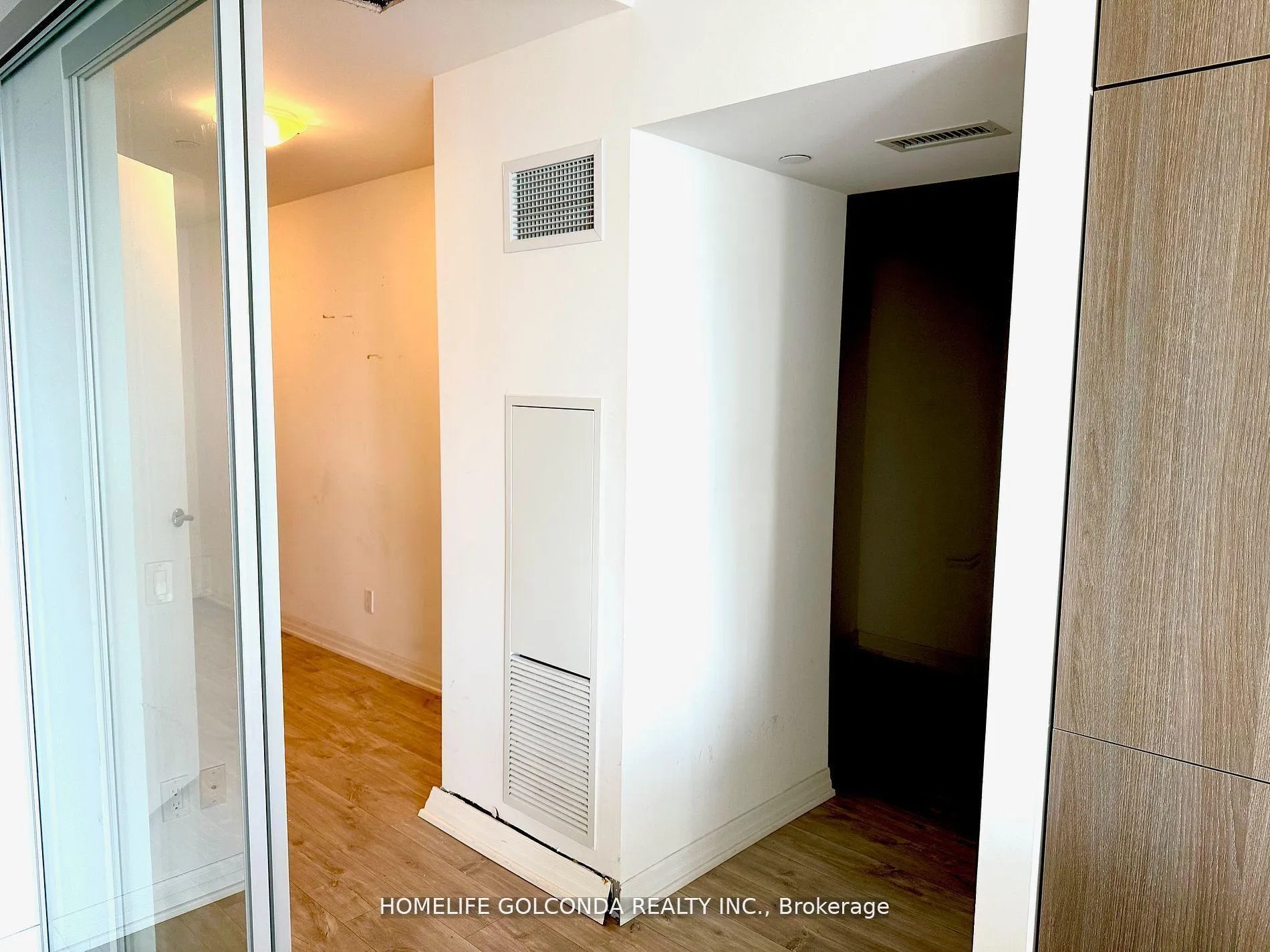 Photo 15 of Unit 2607, 88 Blue Jays Way, Toronto, Waterfront Communities — HOMEH