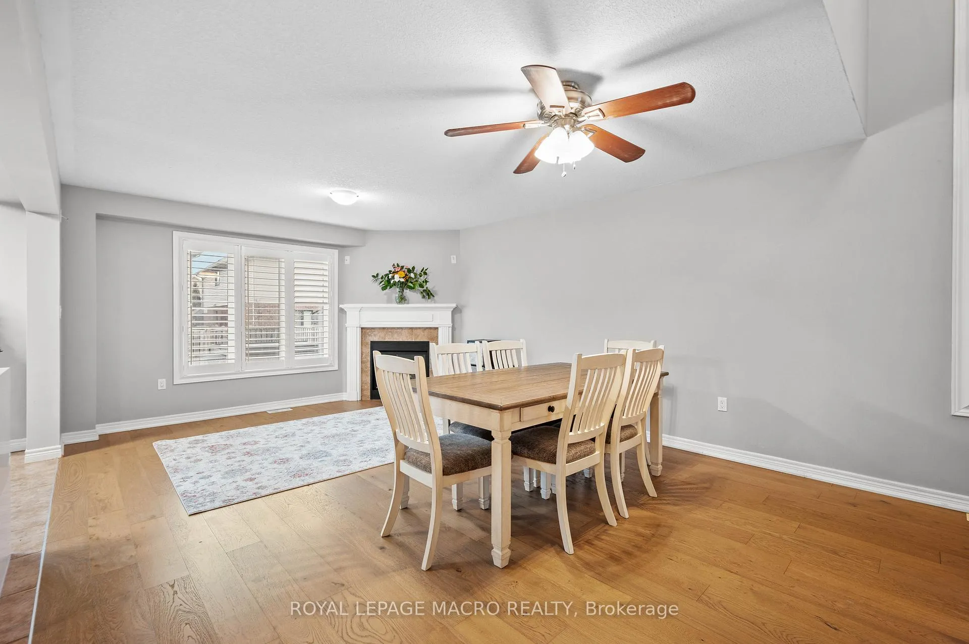 Photo 6 of 44 Pelech Crescent, Hamilton, Stoney Creek Mountain — HOMEH