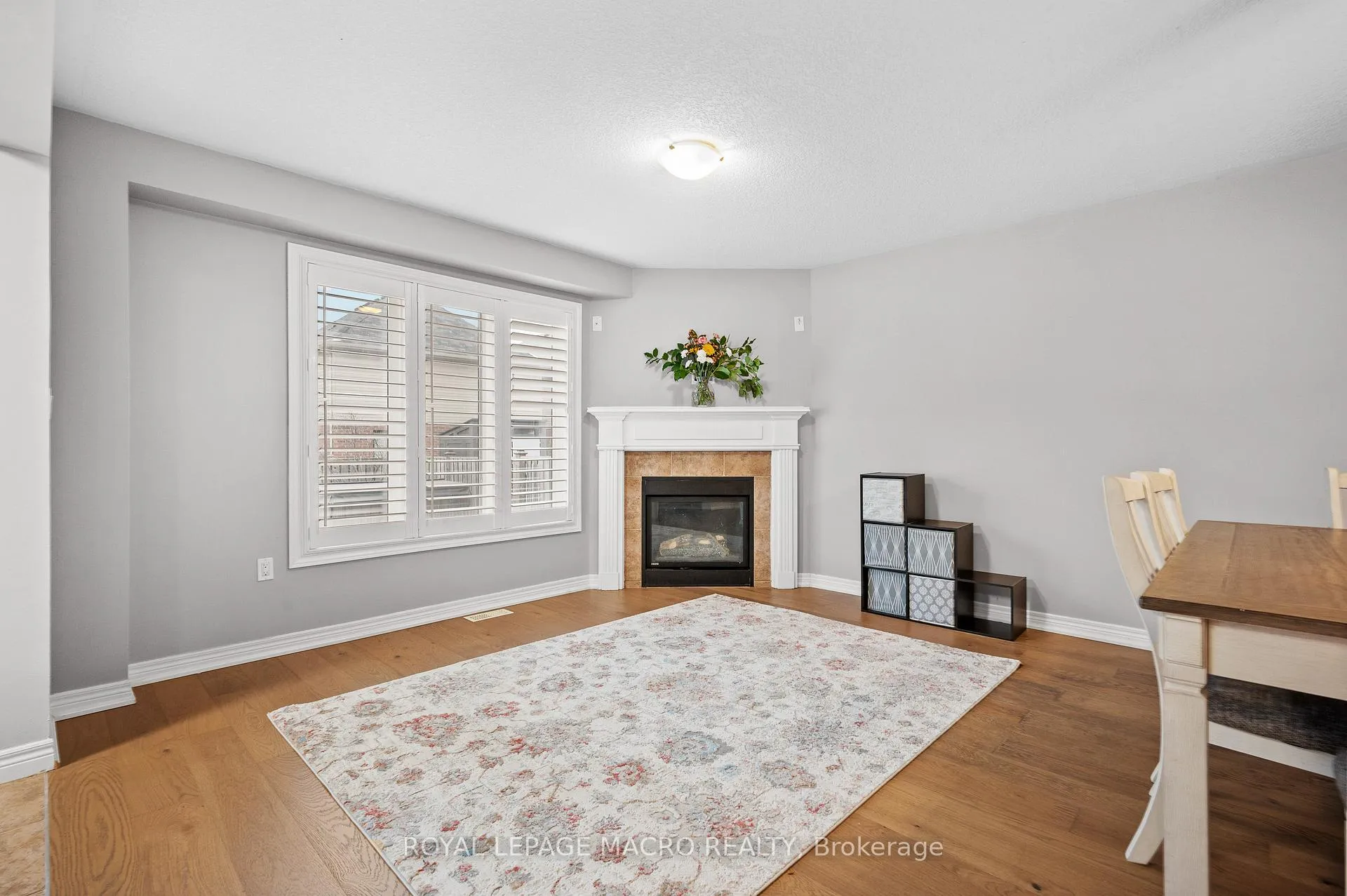 Photo 9 of 44 Pelech Crescent, Hamilton, Stoney Creek Mountain — HOMEH