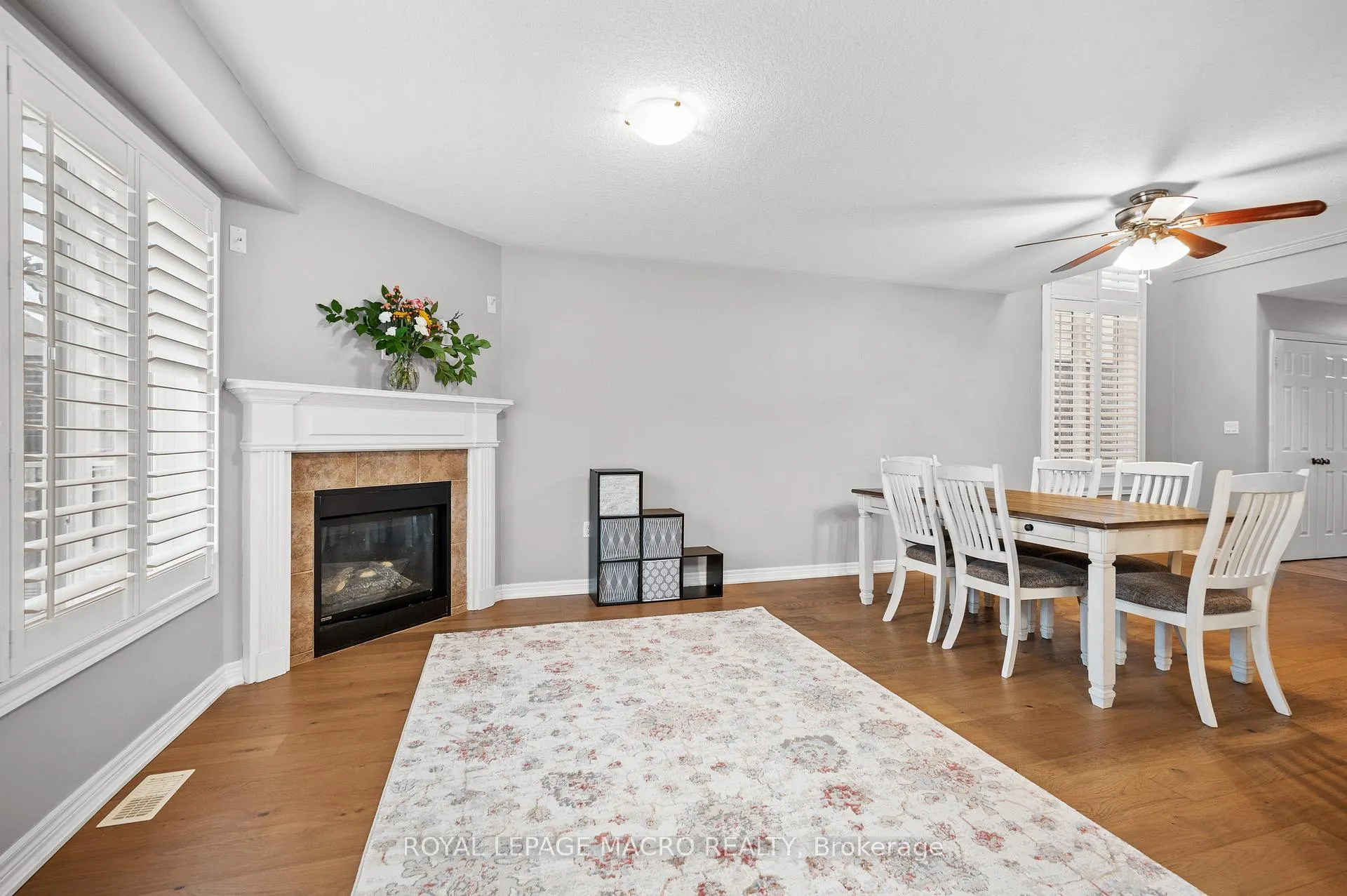 Photo 10 of 44 Pelech Crescent, Hamilton, Stoney Creek Mountain — HOMEH