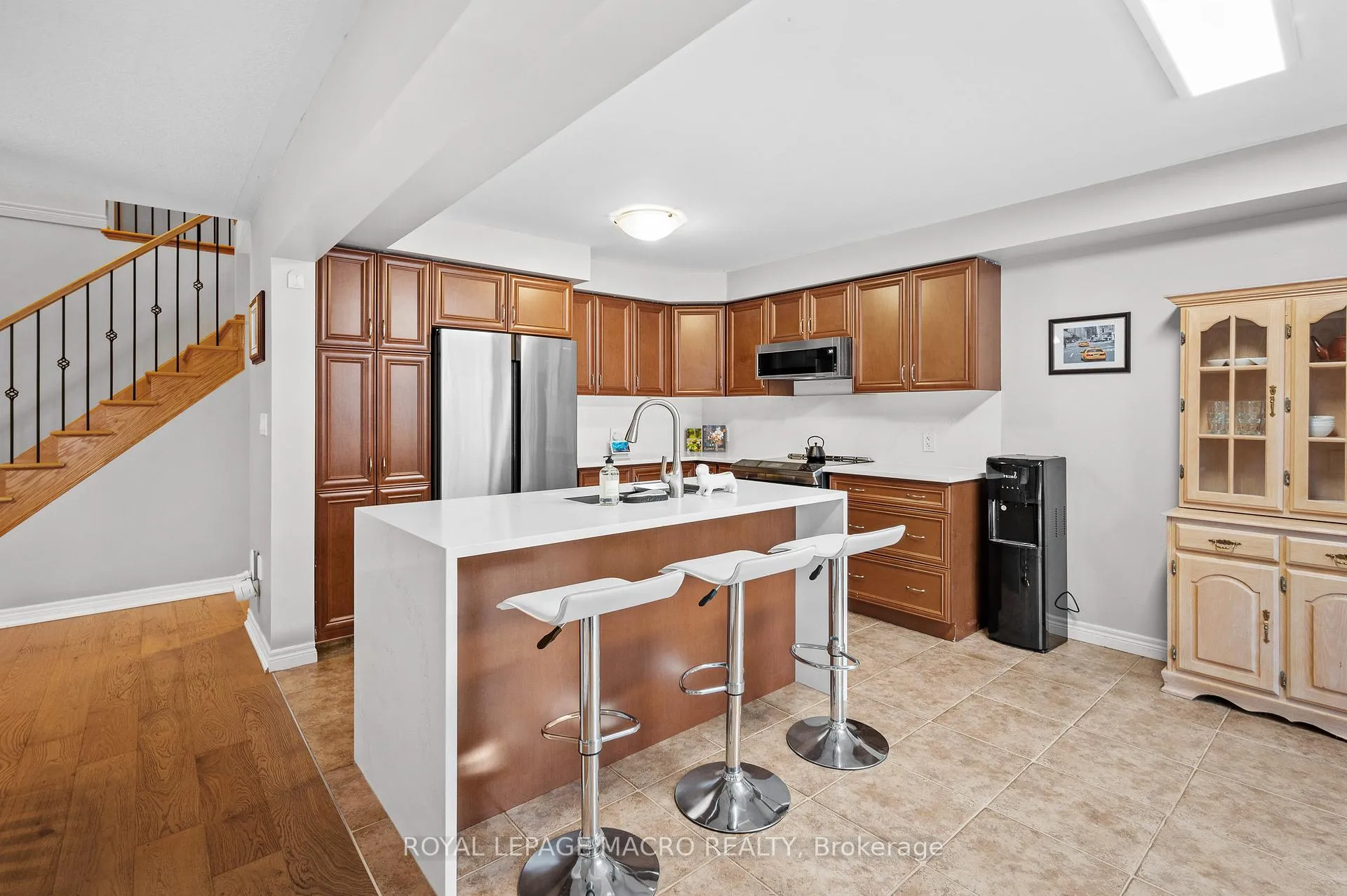 Photo 13 of 44 Pelech Crescent, Hamilton, Stoney Creek Mountain — HOMEH