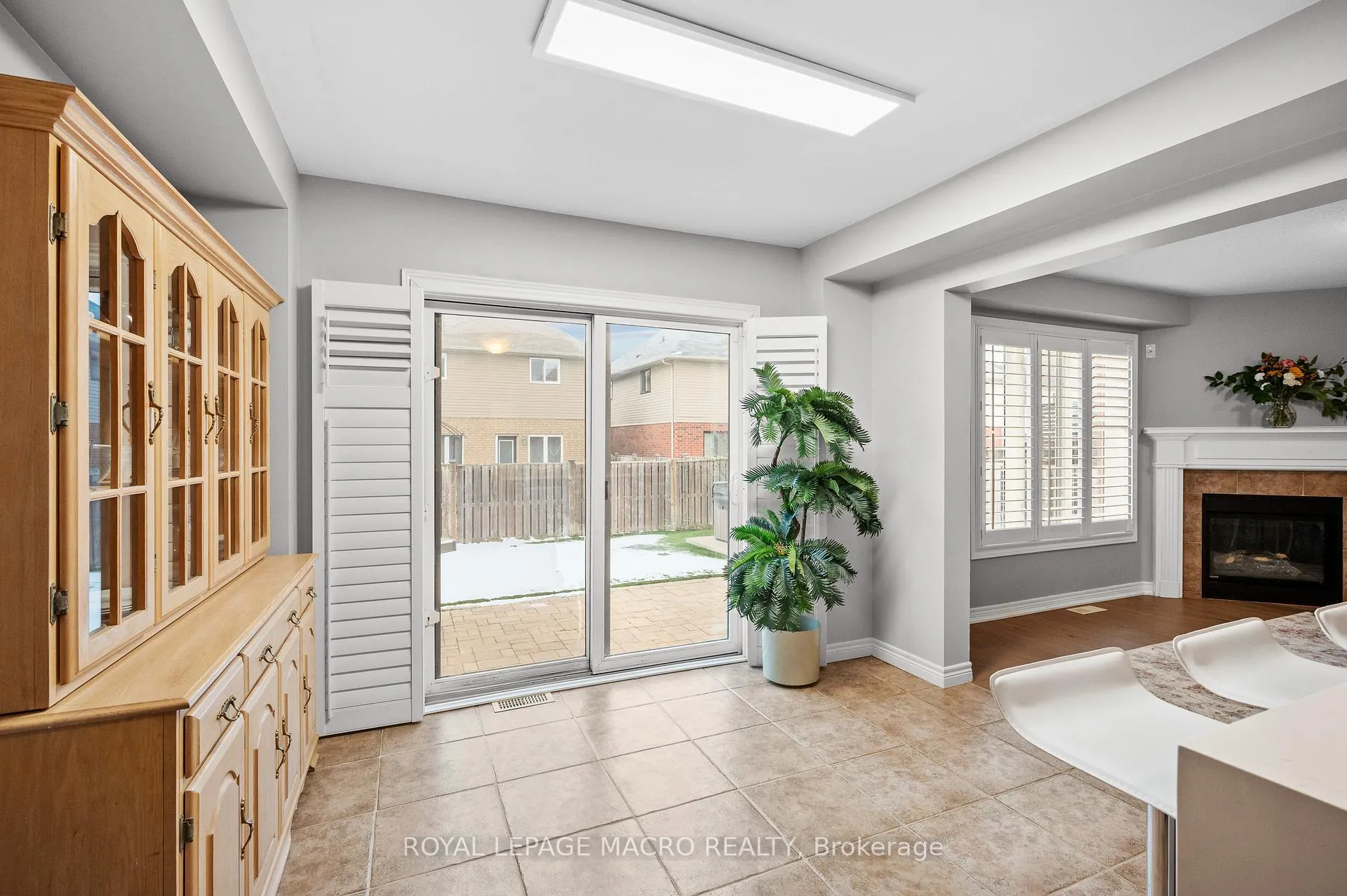 Photo 17 of 44 Pelech Crescent, Hamilton, Stoney Creek Mountain — HOMEH
