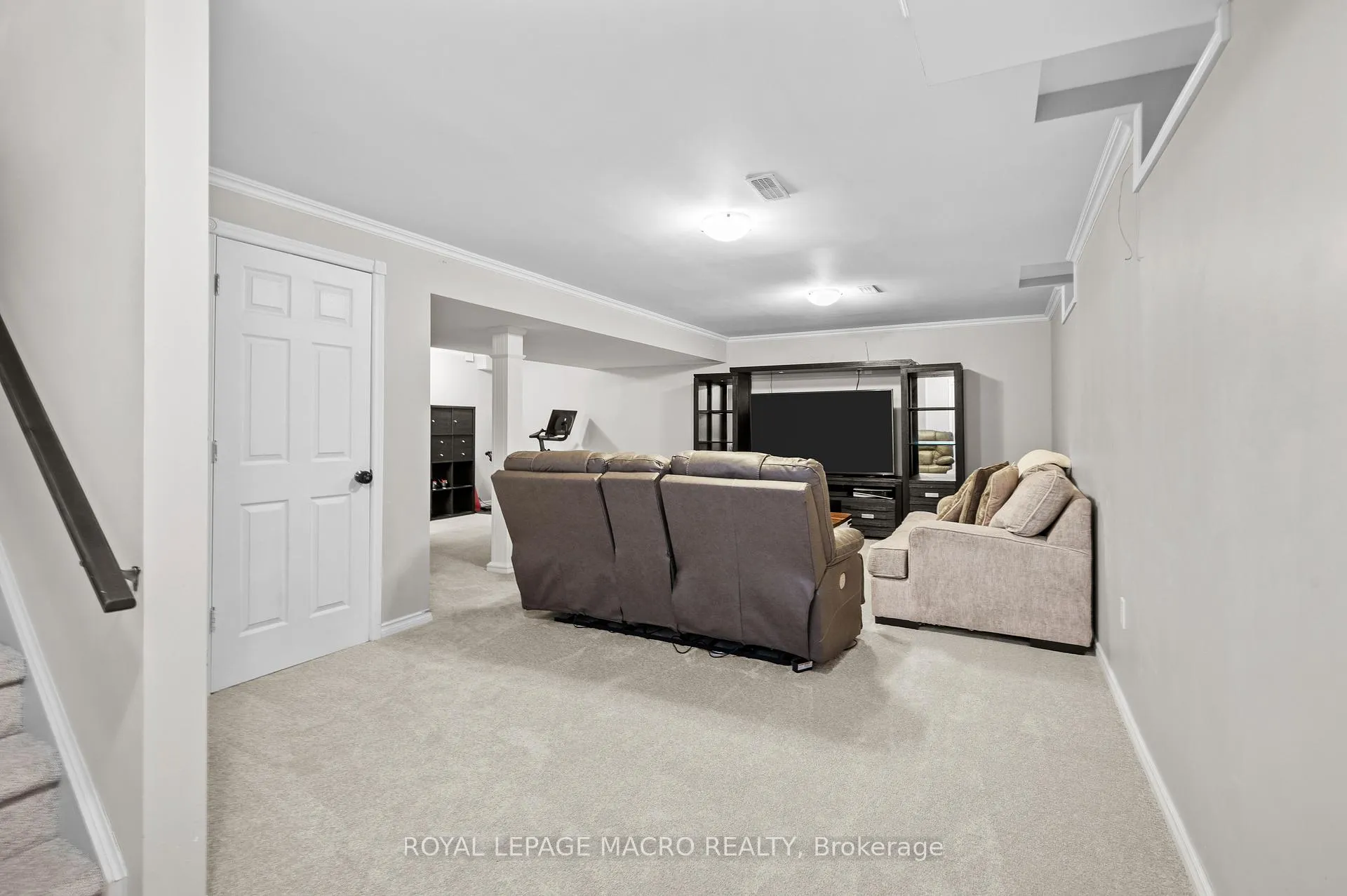 Photo 35 of 44 Pelech Crescent, Hamilton, Stoney Creek Mountain — HOMEH