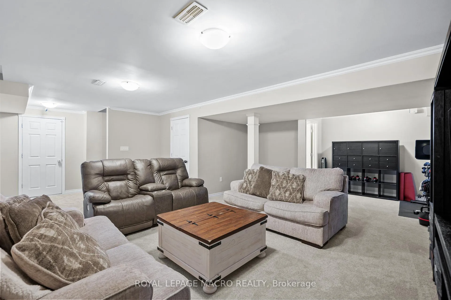 Photo 37 of 44 Pelech Crescent, Hamilton, Stoney Creek Mountain — HOMEH