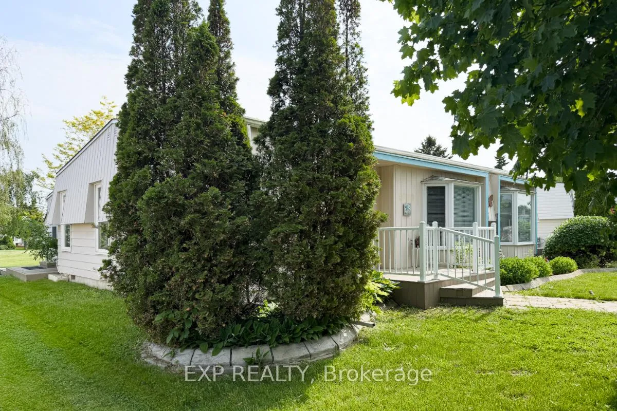 Photo 5 of 52 Fairway Drive, Clarington, Newcastle — HOMEH