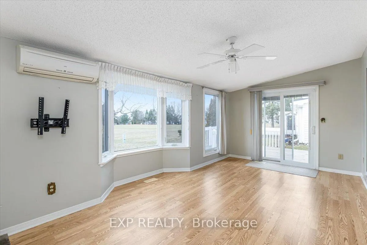 Photo 17 of 52 Fairway Drive, Clarington, Newcastle — HOMEH