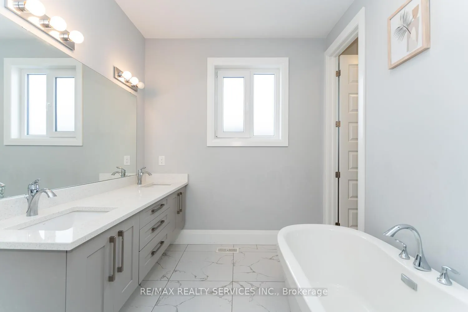 Photo 41 of 10 Morris Street, Brant, Paris — HOMEH