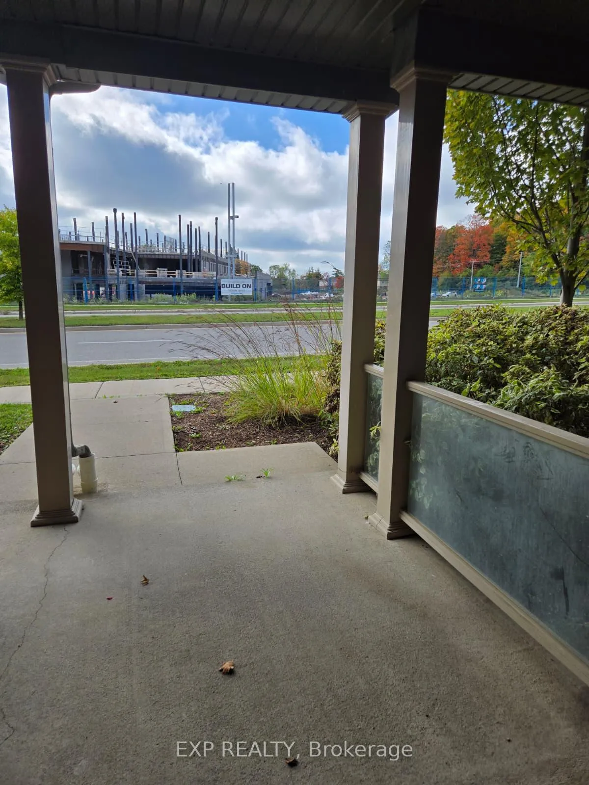 Photo 2 of Unit Unit A, 1110 Fairway Road, Kitchener, Grand River South — HOMEH