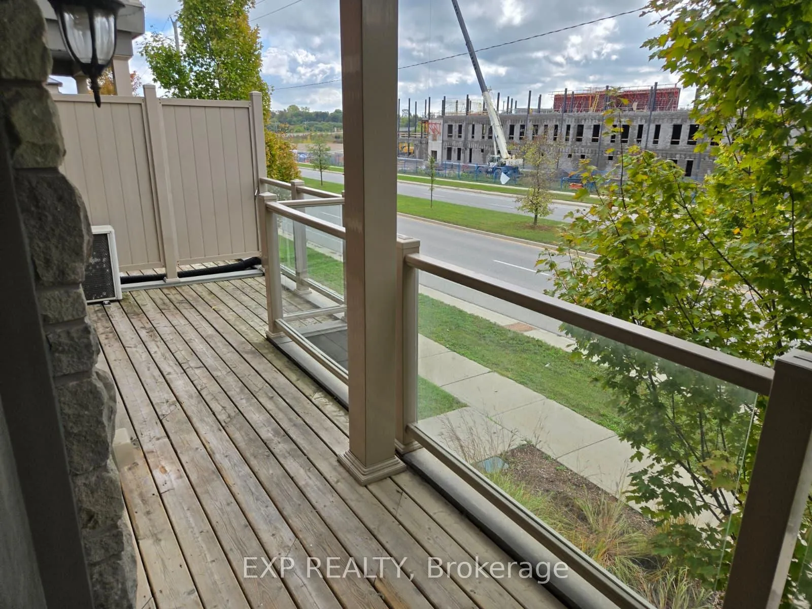 Photo 5 of Unit Unit A, 1110 Fairway Road, Kitchener, Grand River South — HOMEH