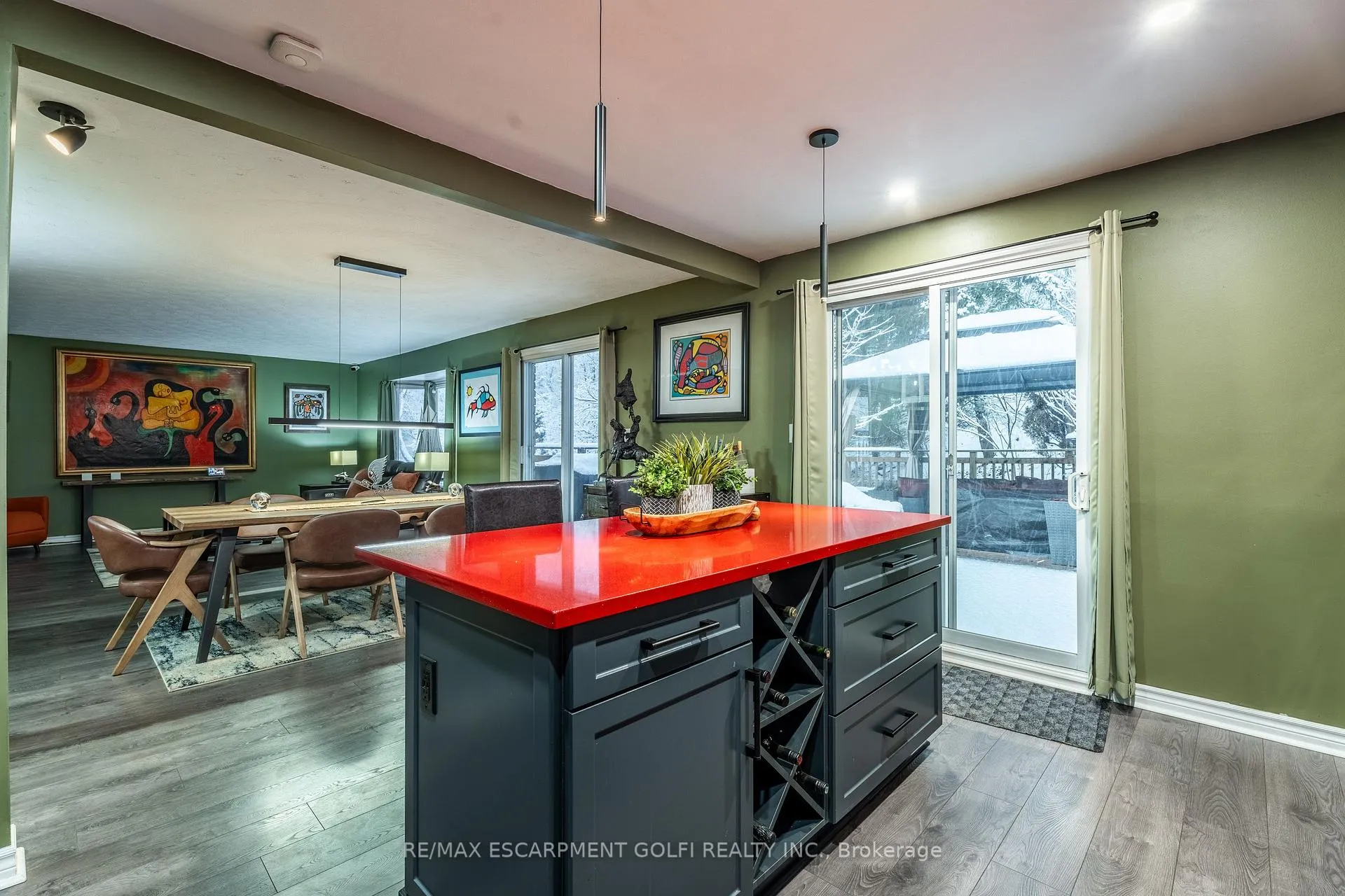 Photo 12 of 56 Kimberly Drive, Hamilton, Rosedale — HOMEH