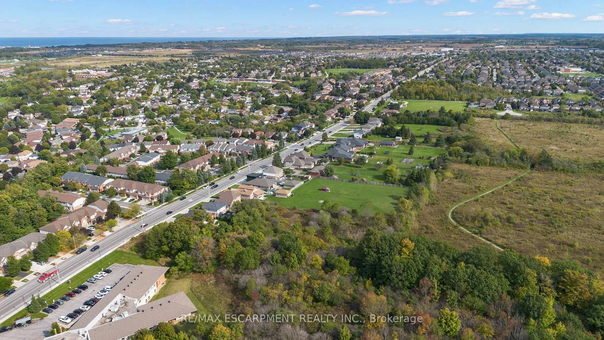 Photo 6 of 363 Highland Road, Hamilton, Stoney Creek Mountain — HOMEH